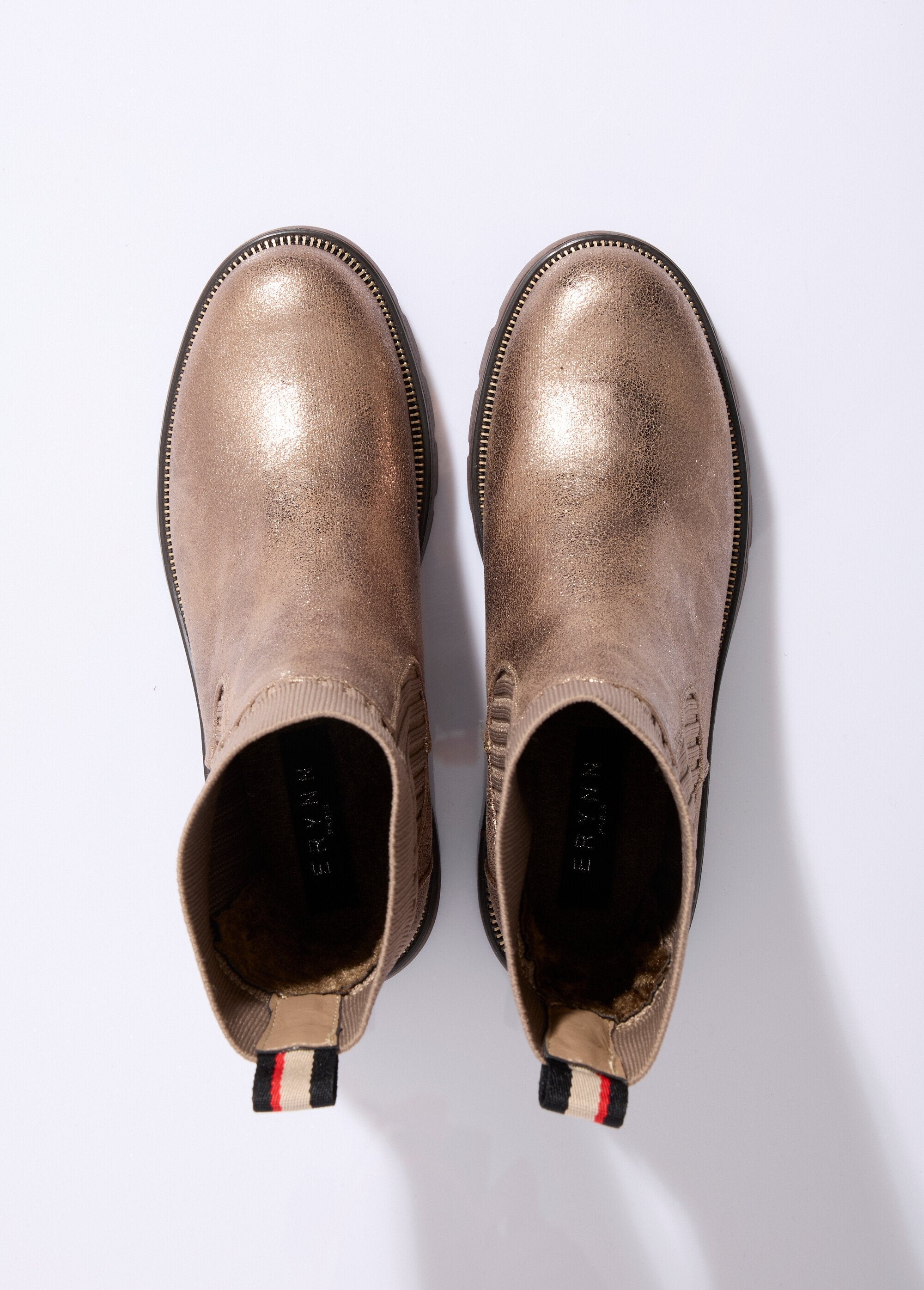 High_notched_sock-style_boots_Mole_OV1_slim