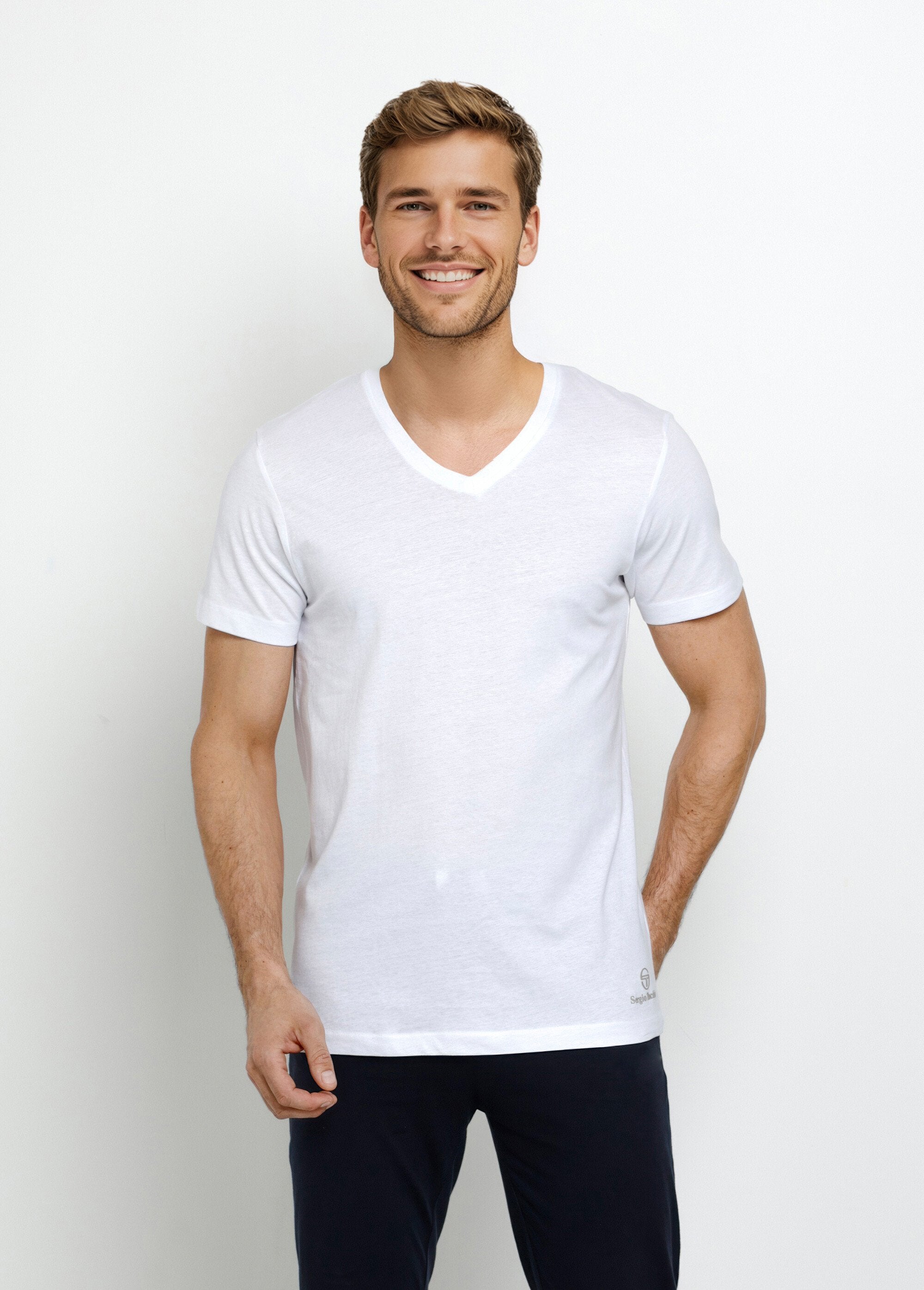 Essential_short-sleeved_V-neck_T-shirts_White_FA1_slim