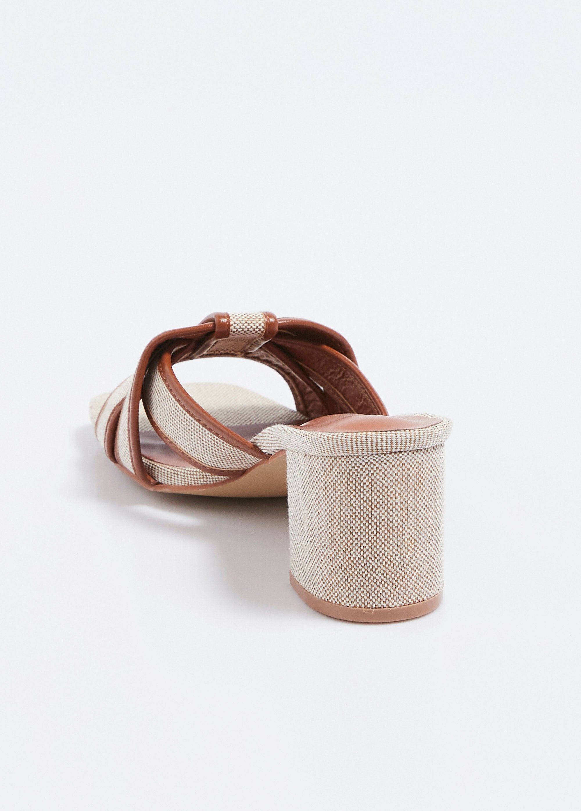 Textile_heeled_mules_with_graphic_effect_camel_DO1_slim