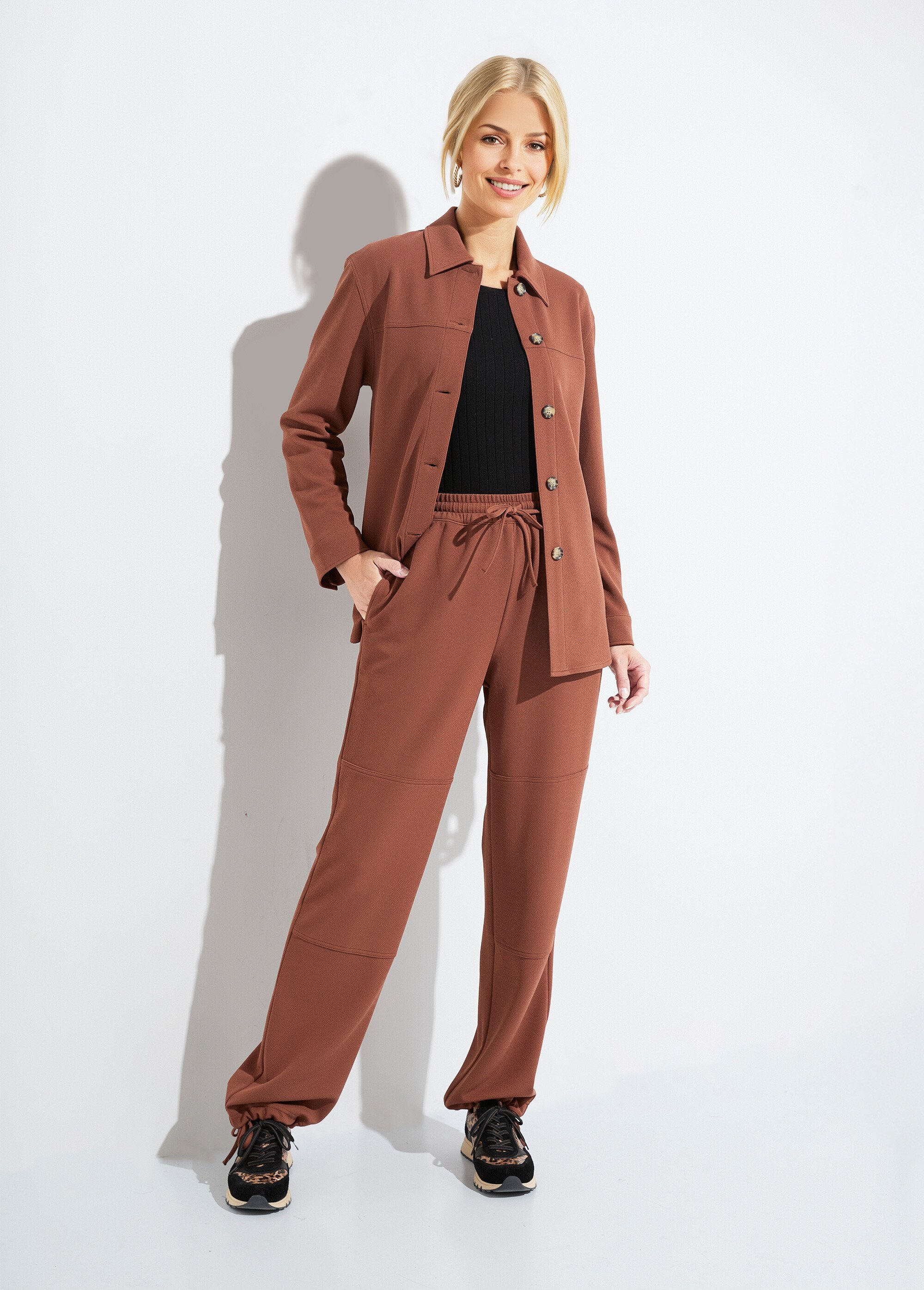 Wide_elasticated_waistband_trousers_in_plain_crepe_knit_Brown_SF1_slim