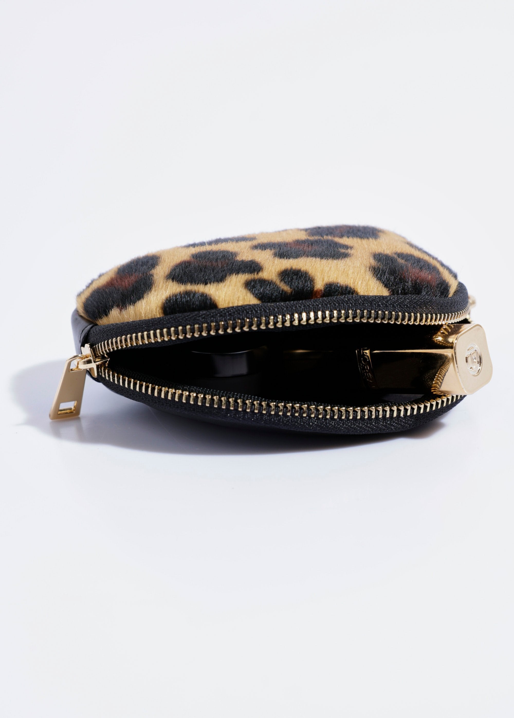 Half-moon_leather_leopard_purse_camel_DE1_slim