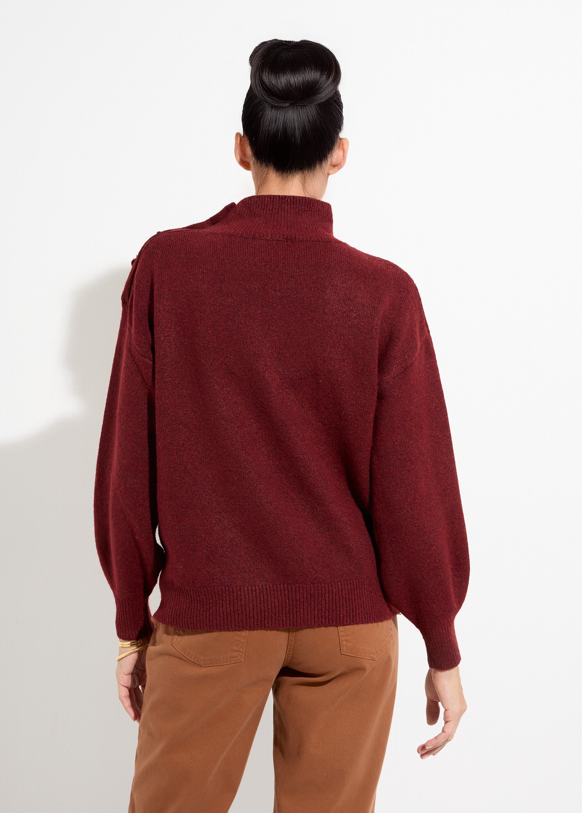 High-neck_sweater_with_metal_jewel_buttons_Bordeaux_DO1_slim
