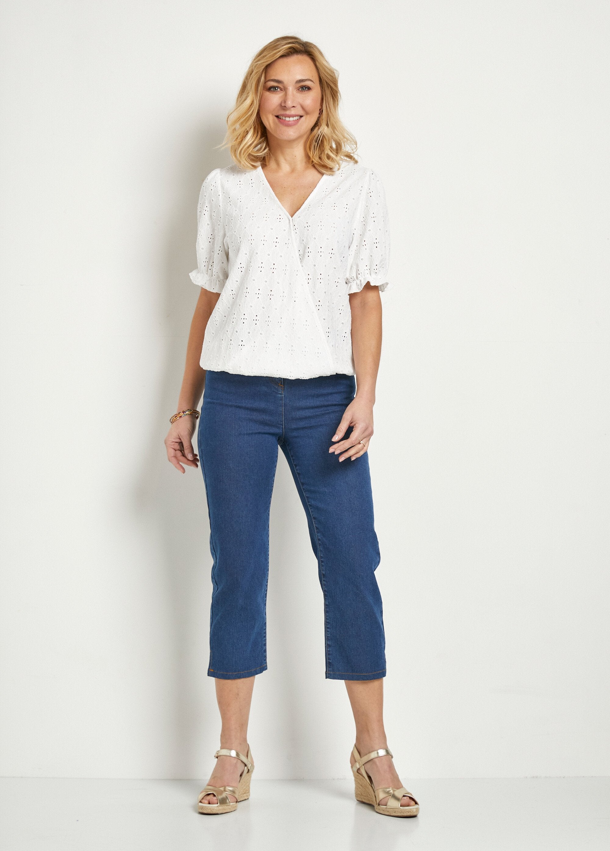 Embroidered_blouse_wrap-over_t-shirt_White_SF1_slim