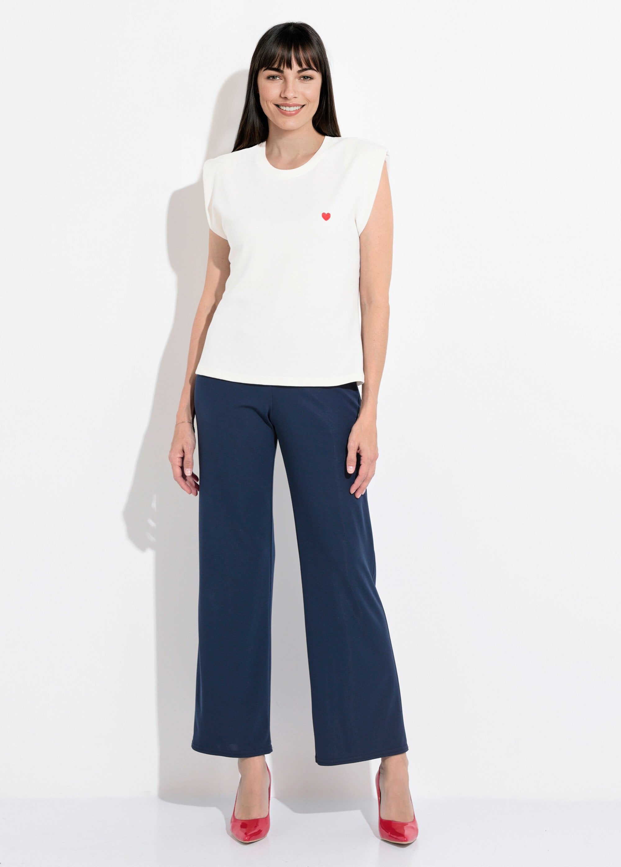 Fancy_mesh_T-shirt_with_heart_embroidery_White_SF1_slim