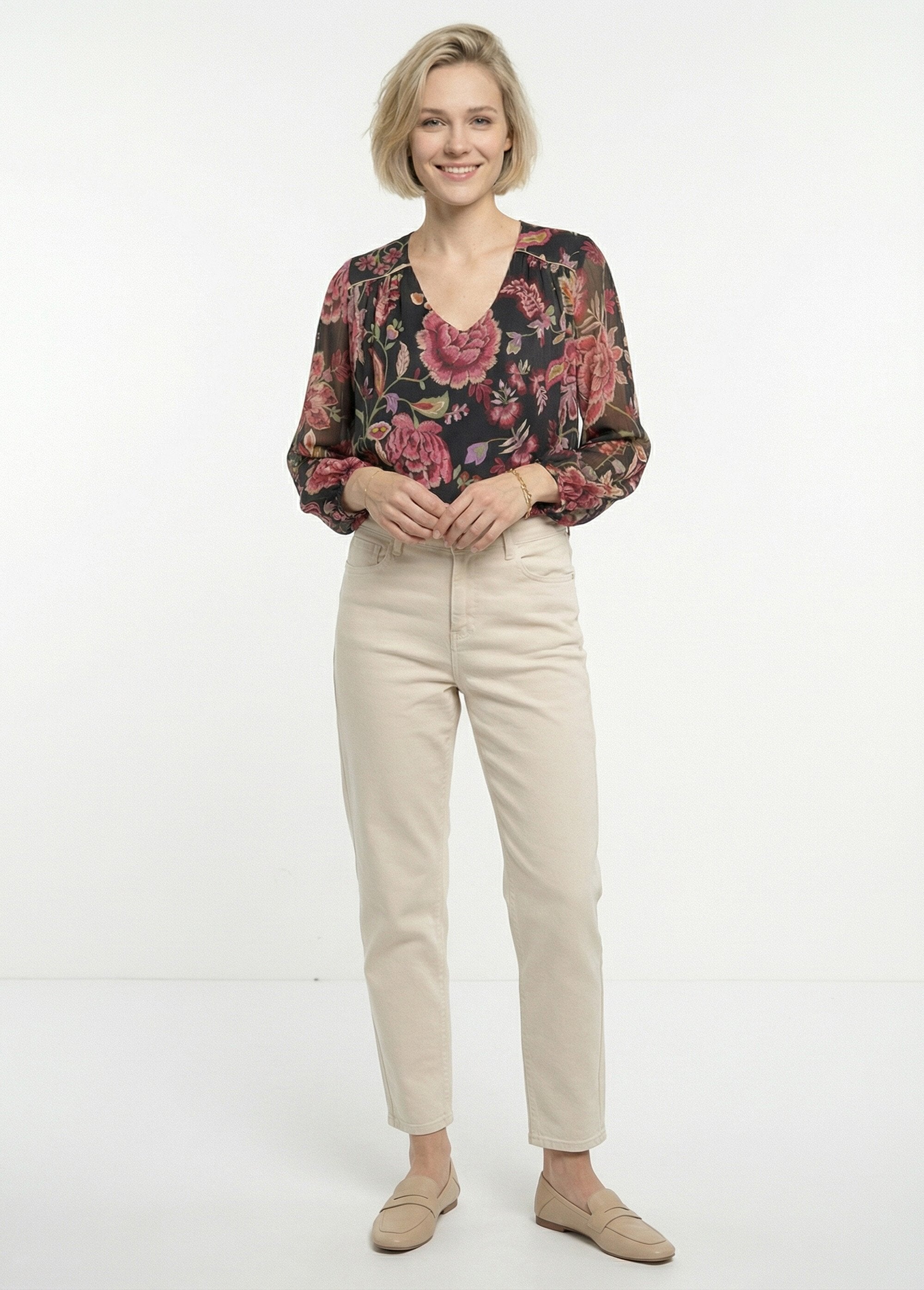 V-neck_long-sleeved_floral_voile_blouse_Black_and_plum_SF1_slim