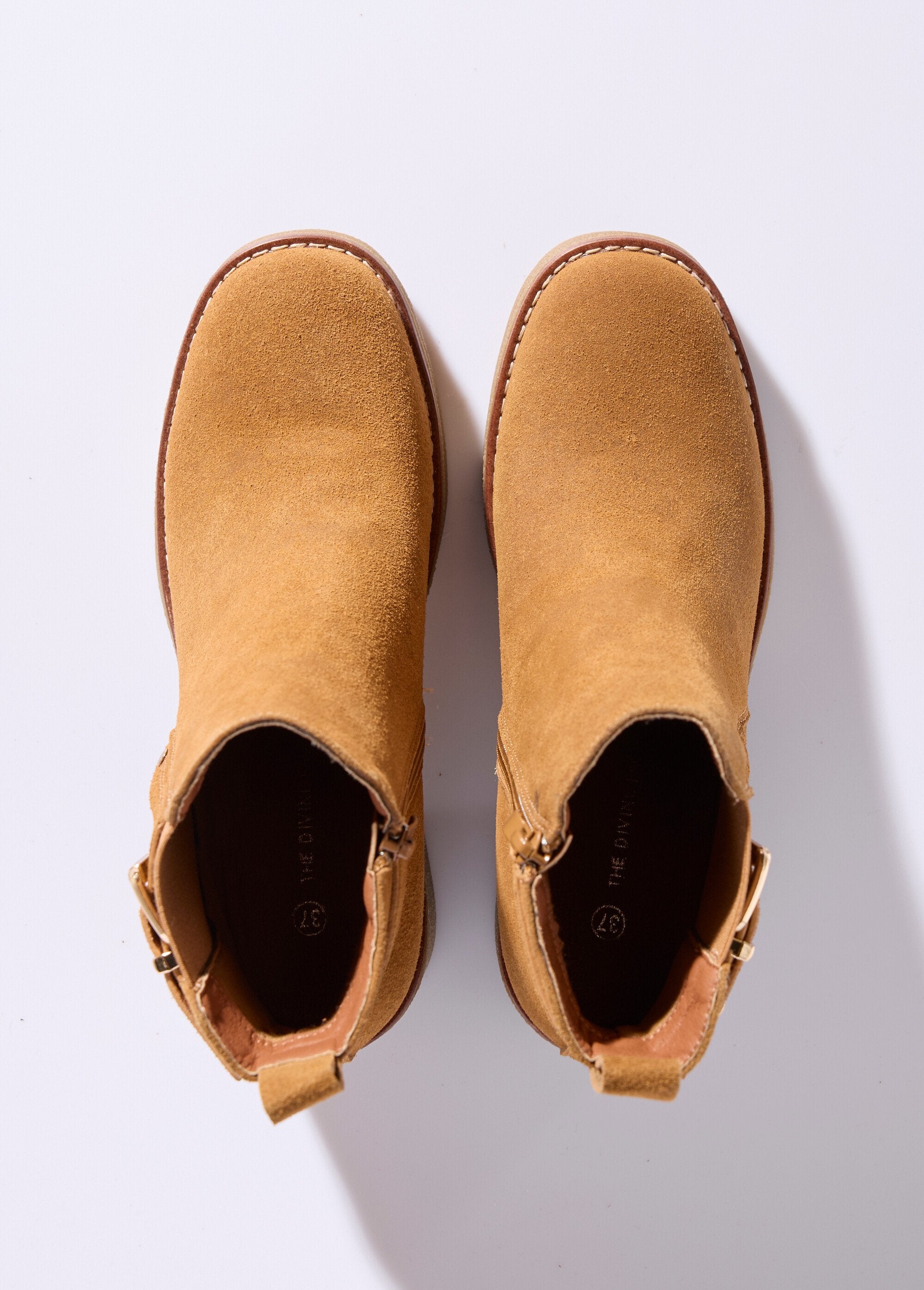 Boots_à_talons_hauts_et_semelle_crêpe_Camel_OV1_slim