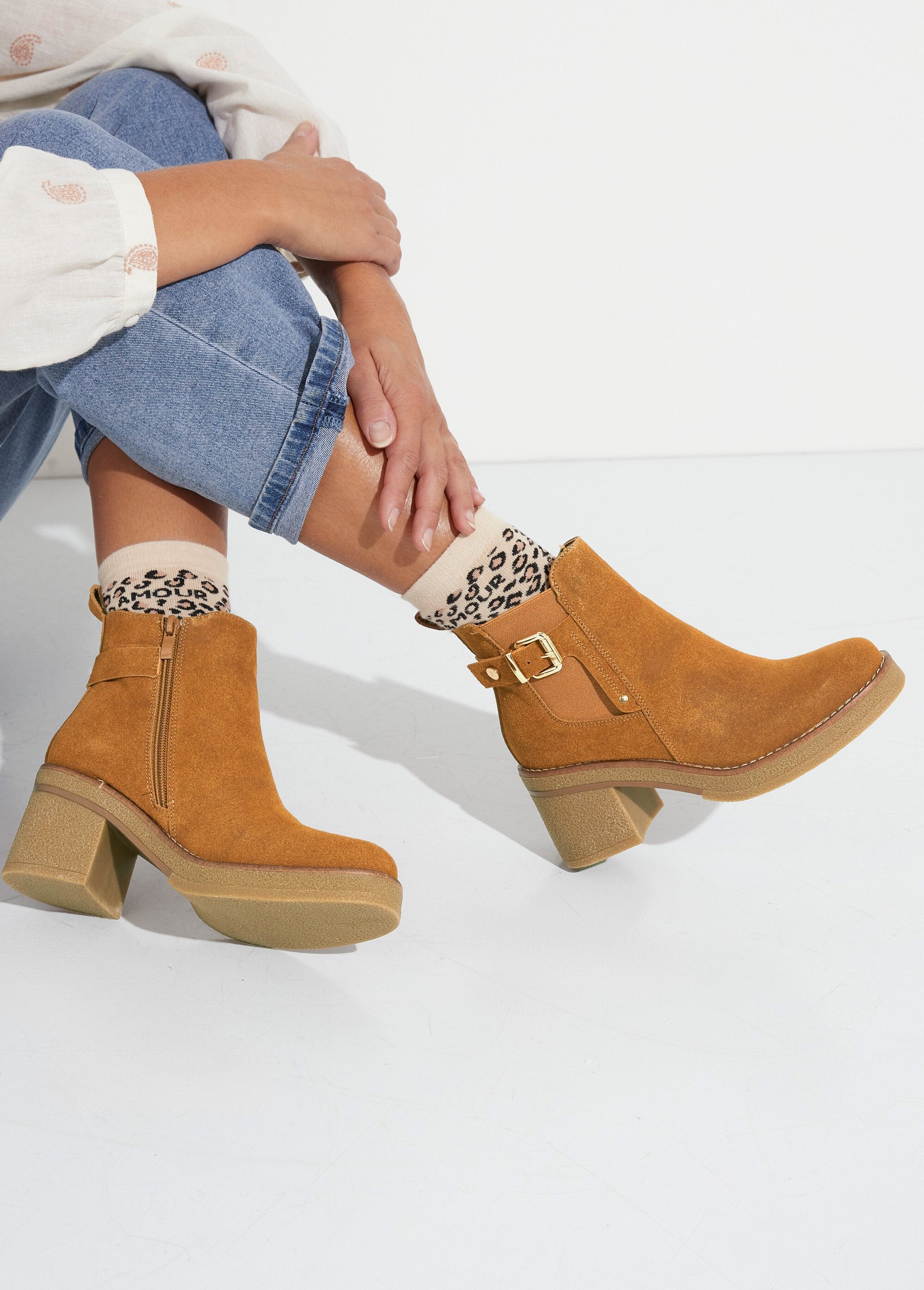 Boots_à_talons_hauts_et_semelle_crêpe_Camel_SF1_slim