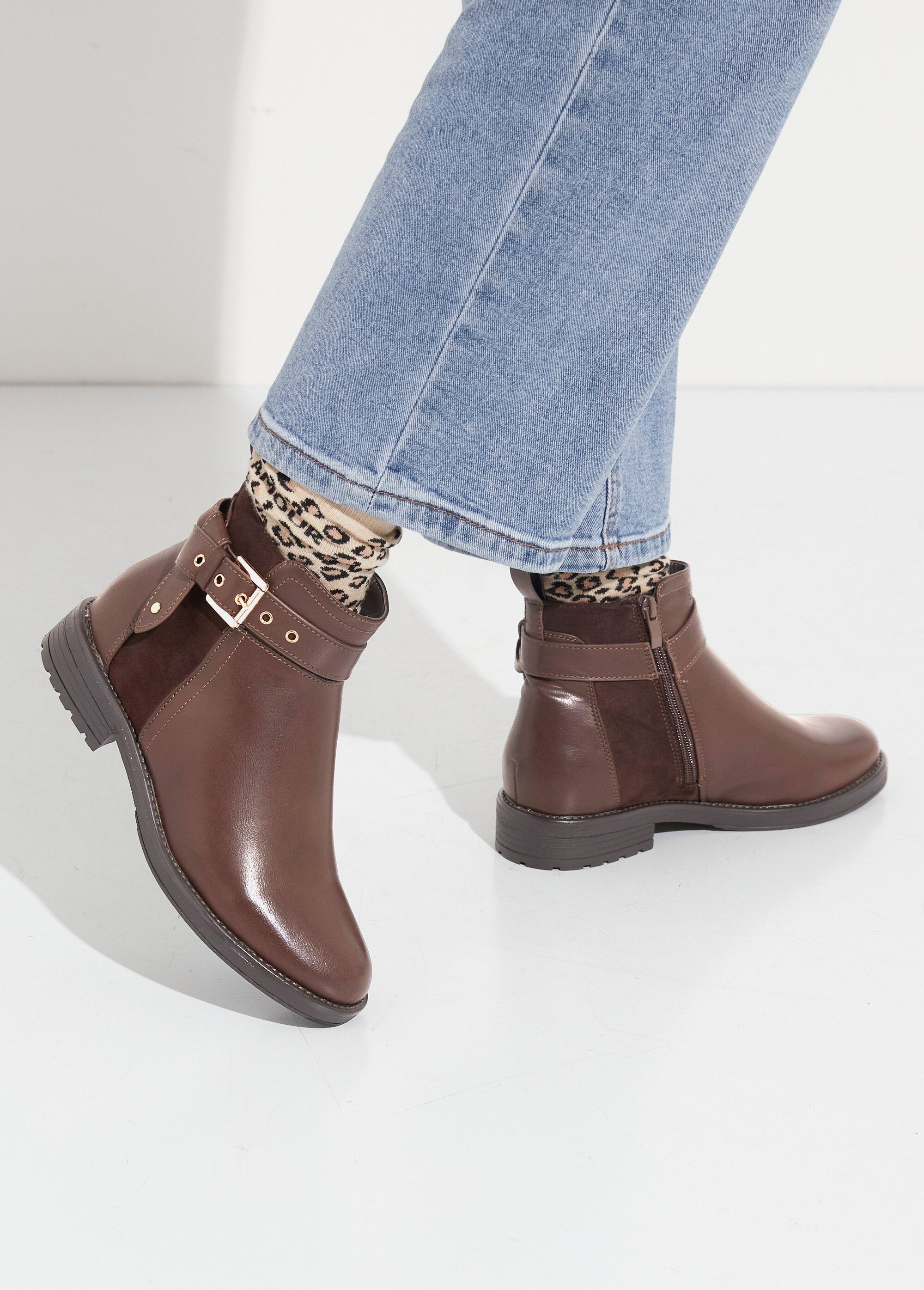 Boots_bi_matière_avec_bride_cheville_Marron_SF1_slim