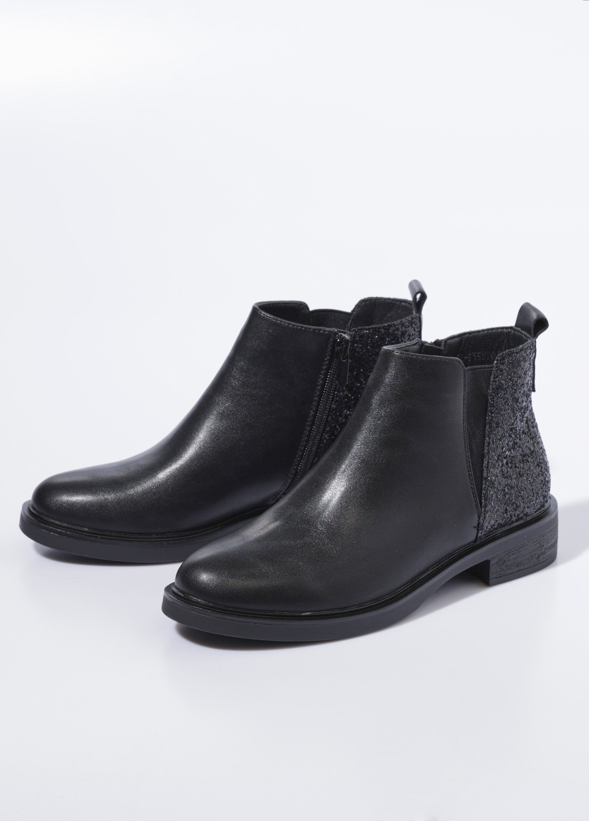Chelsea_boots,_glitter_heel_detail_Black_DE1_slim