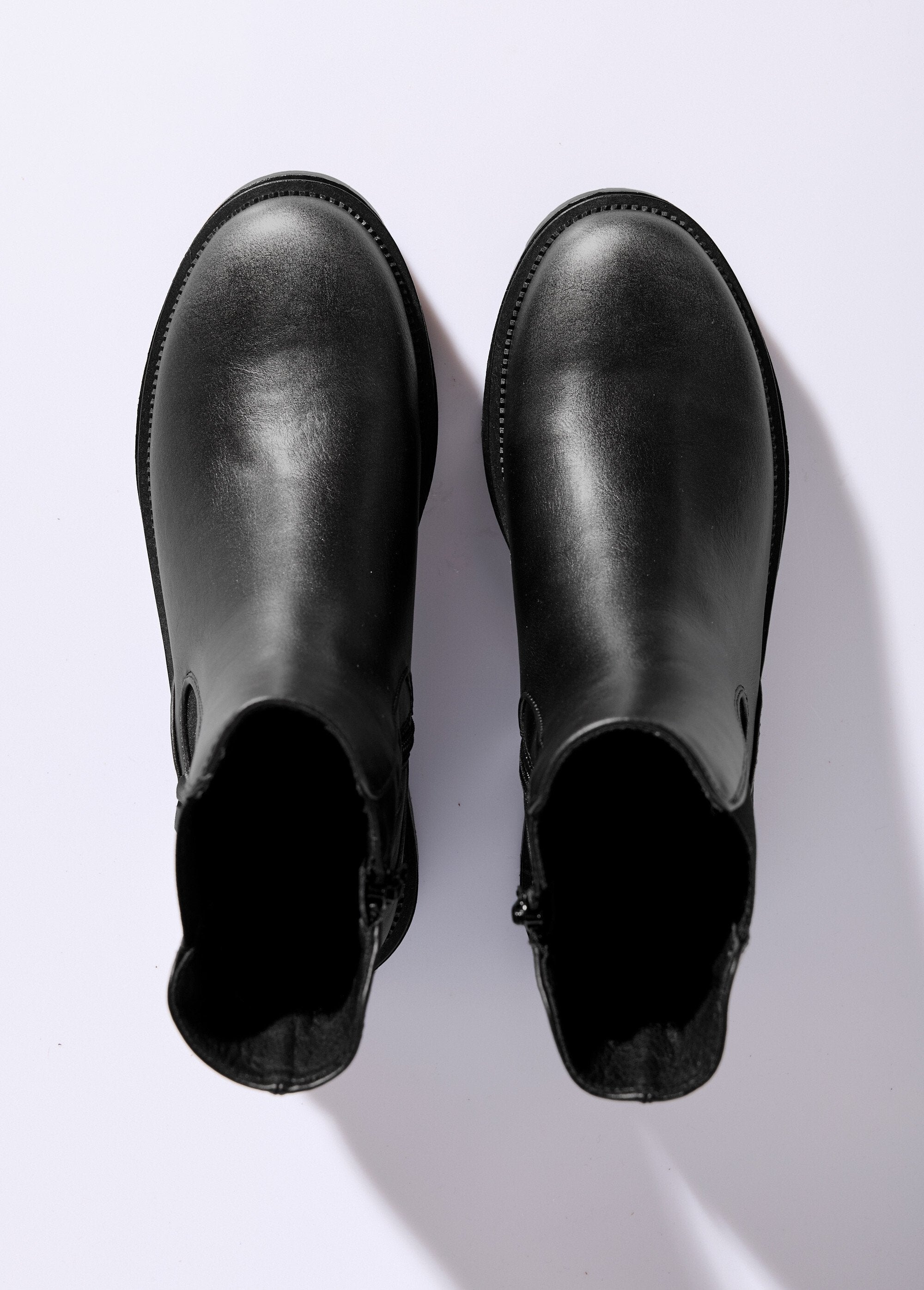 Boots_Chelsea_montantes_semelle_crantée_Noir_OV1_slim