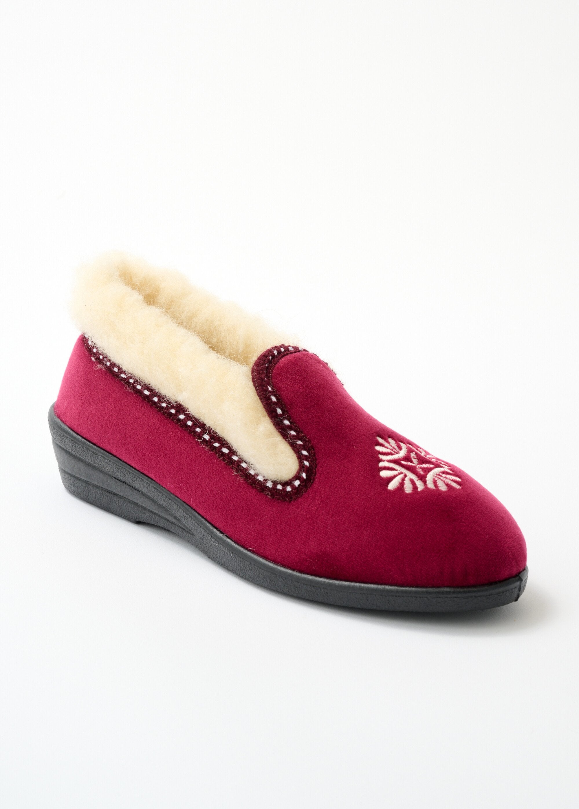 Comfort_width_high_slippers_with_embroidered_wool_lining_Raspberry_FA1_slim