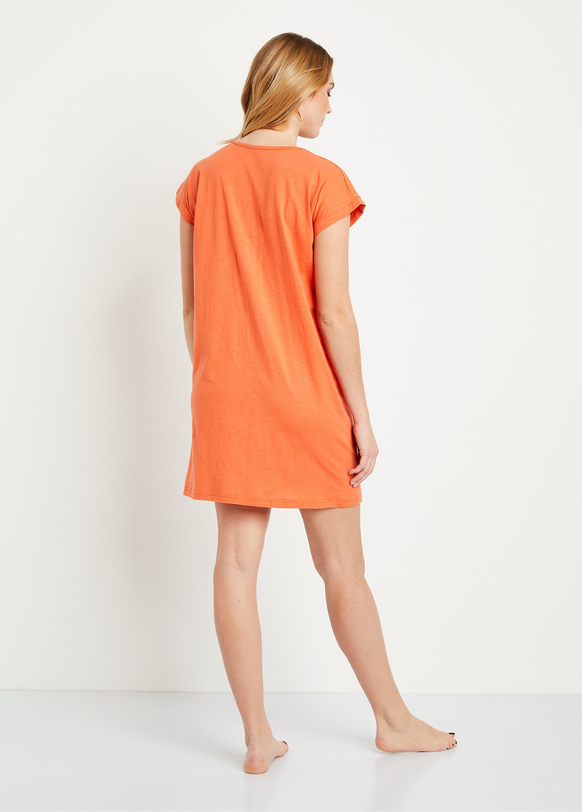 Short_nightgown_with_short_sleeves_Mandarin_DO1_slim