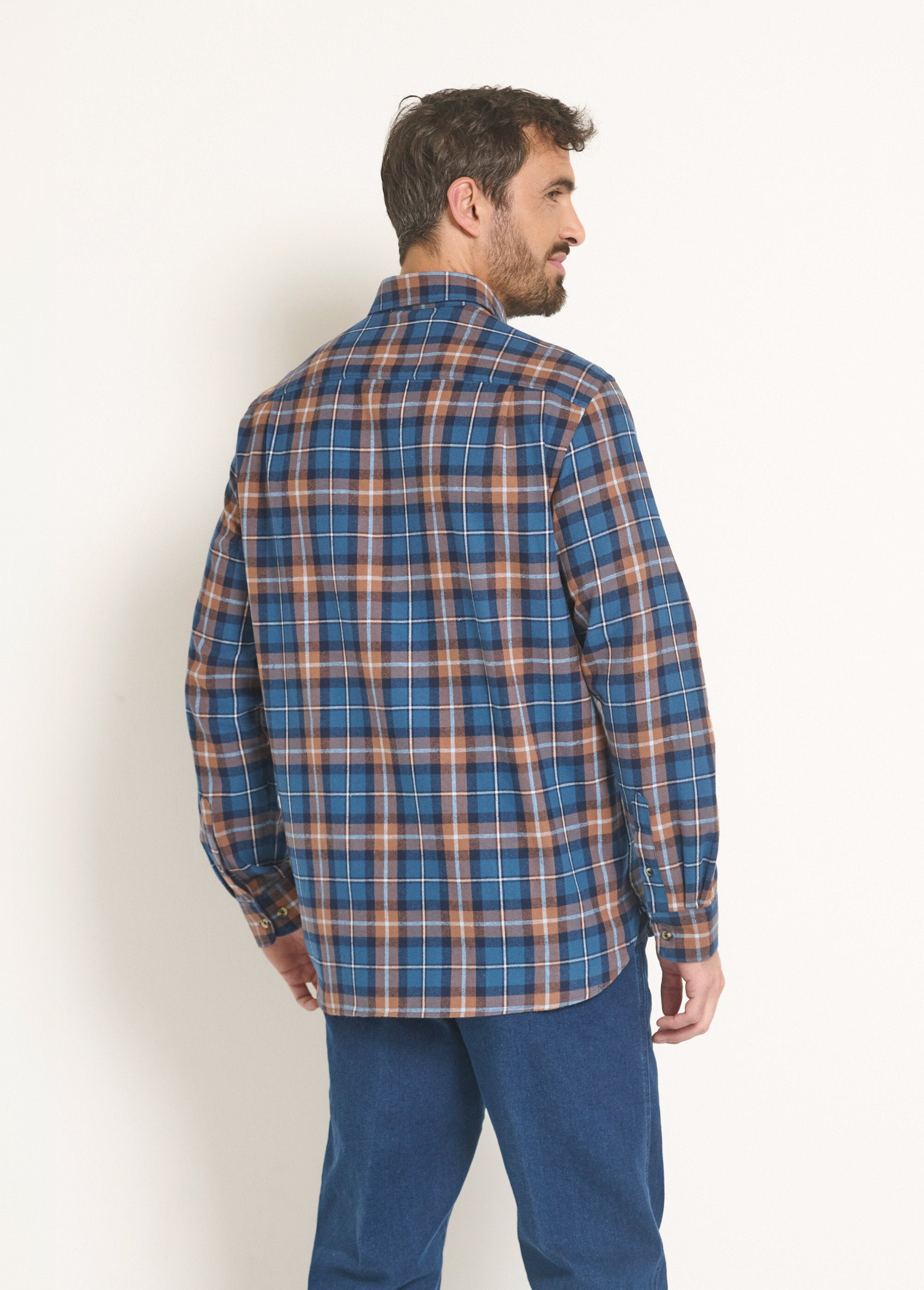 Flannel_shirt_with_velvet_details,_large_squares_Blue_and_beige_tiles_DO1_slim