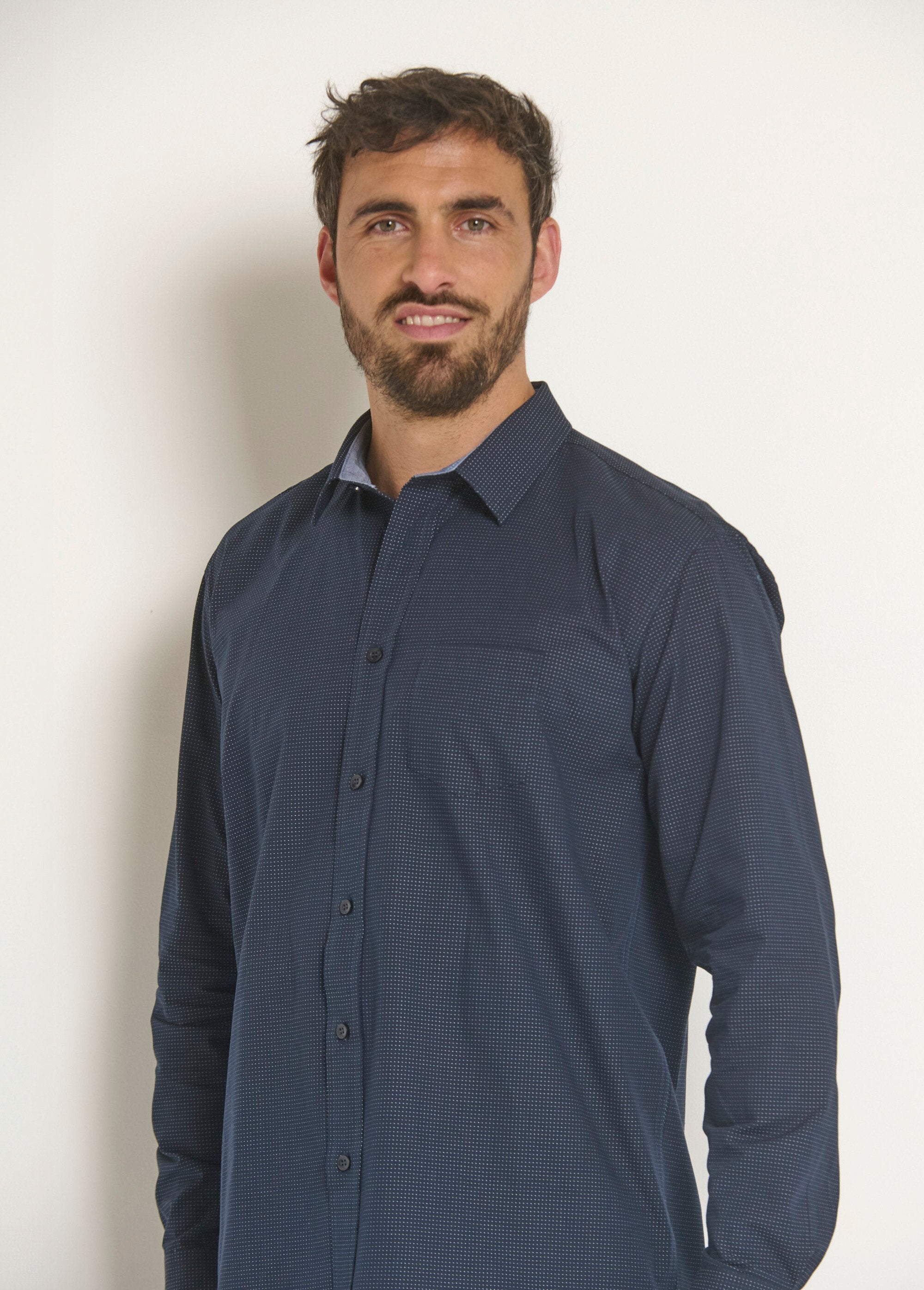 Dark_cotton_shirt_with_contrasting_details_Black_DE2_slim