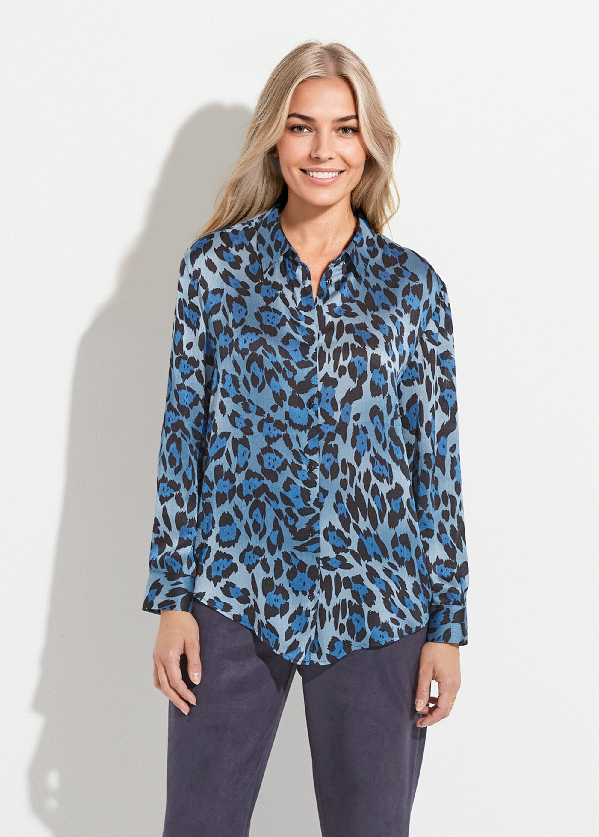 Chemisier_boutonné_satin_manches_longues_Imprime_bleu_FA1_slim