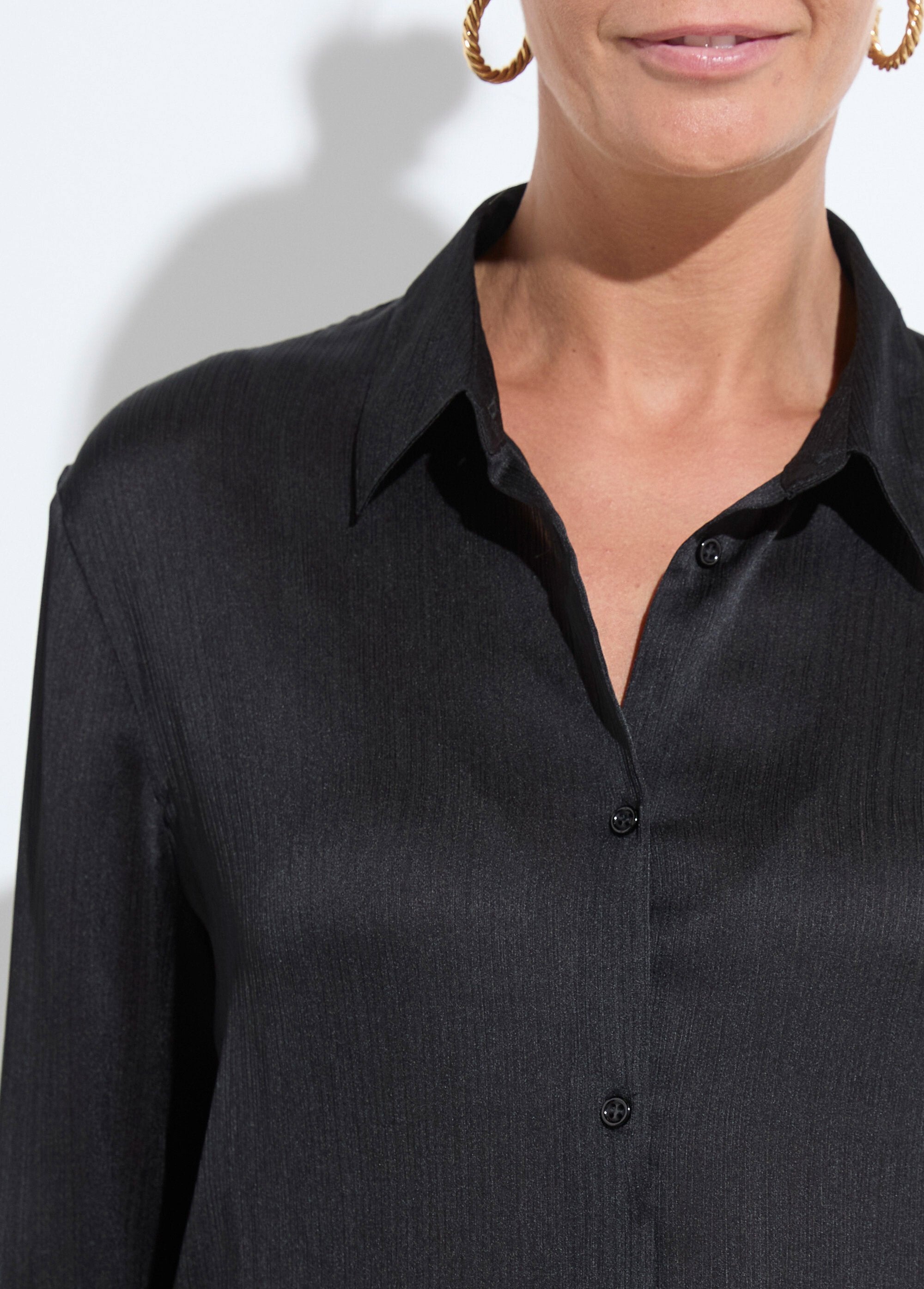 Chemisier_boutonné_satin_manches_longues_Noir_DE1_slim