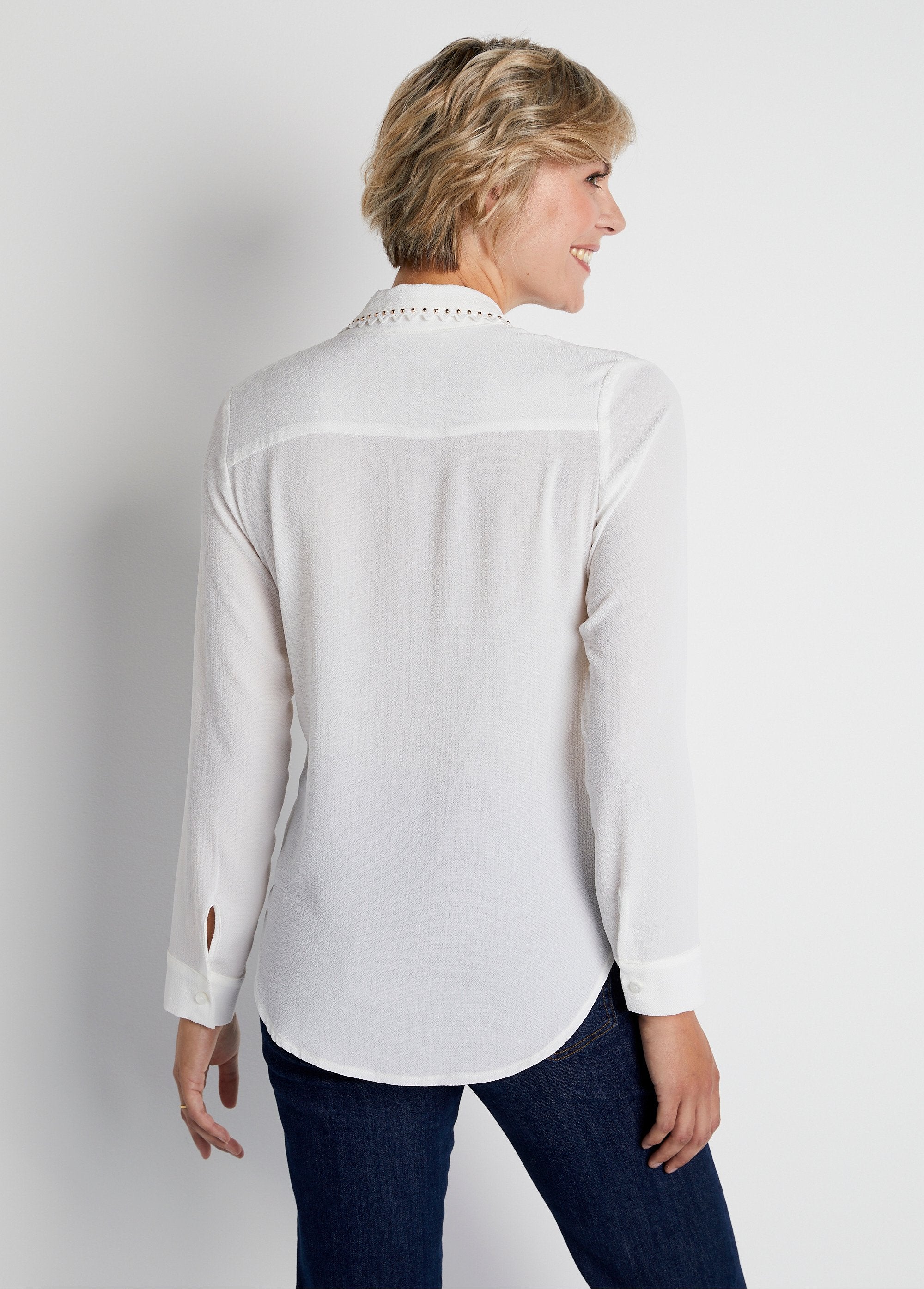 Plain_buttoned_blouse_with_fancy_collar_Ecru_DO1_slim