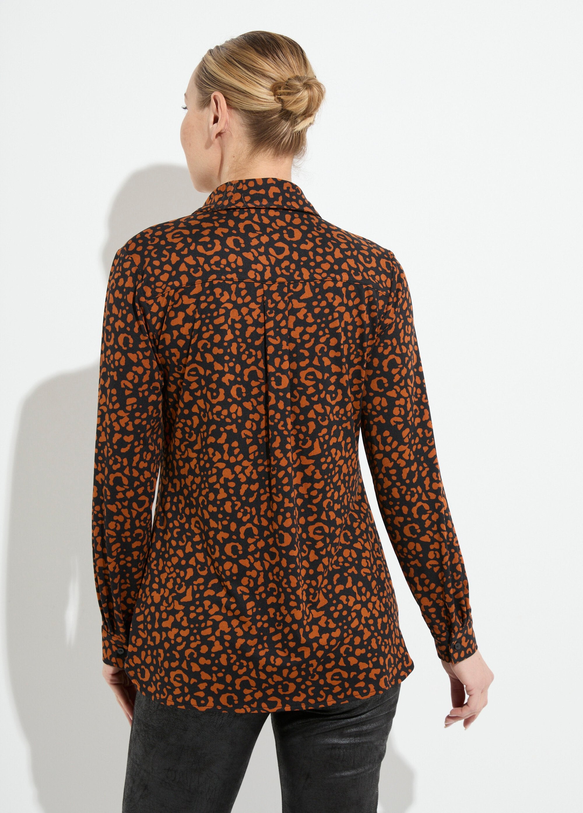 Chemisier_maille_chaude_imprimé_peau_de_bête_Noir_et_marron_DO1_slim