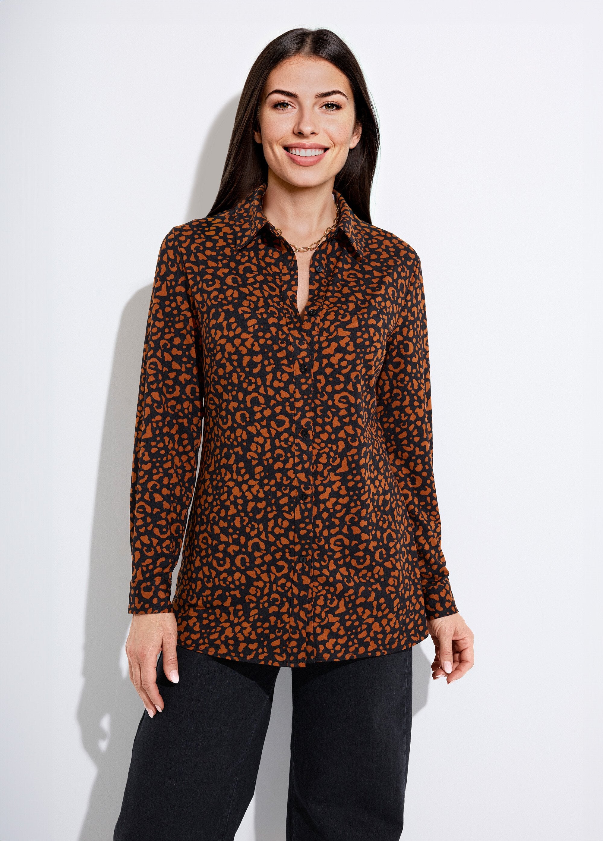 Chemisier_maille_chaude_imprimé_peau_de_bête_Noir_et_marron_FA1_slim