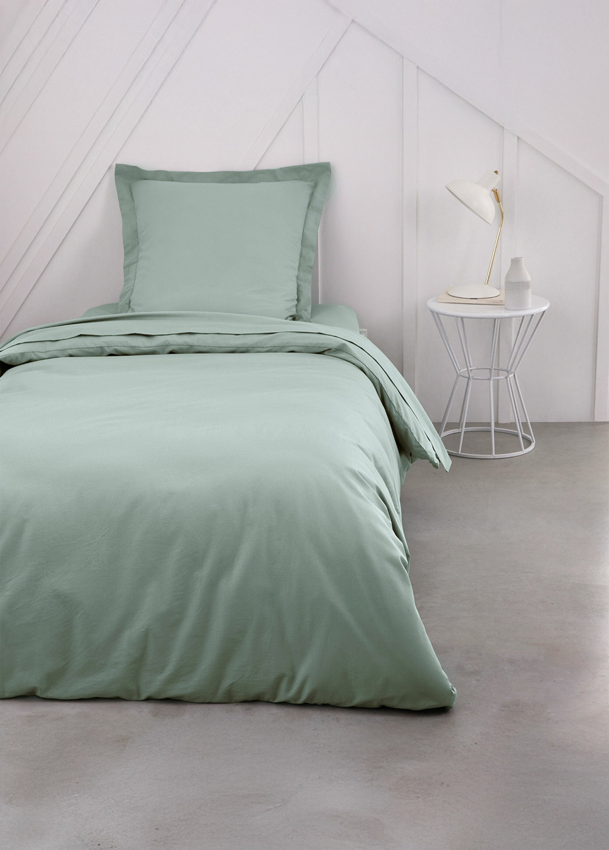 Plain_cotton_flat_sheet_Celadon_SF1_slim