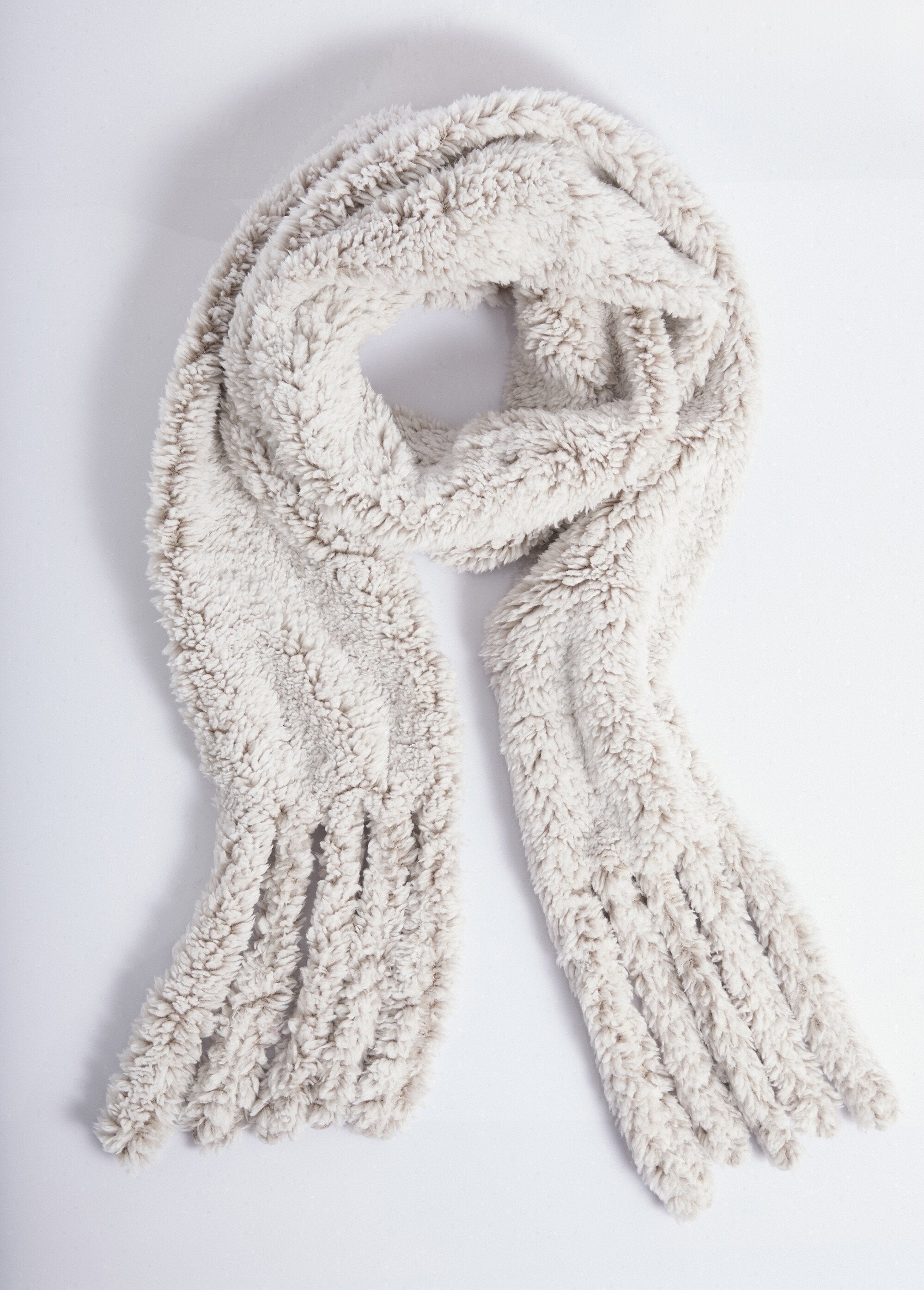 Warm_sherpa-style_fleece_scarf_Ecru_FA1_slim