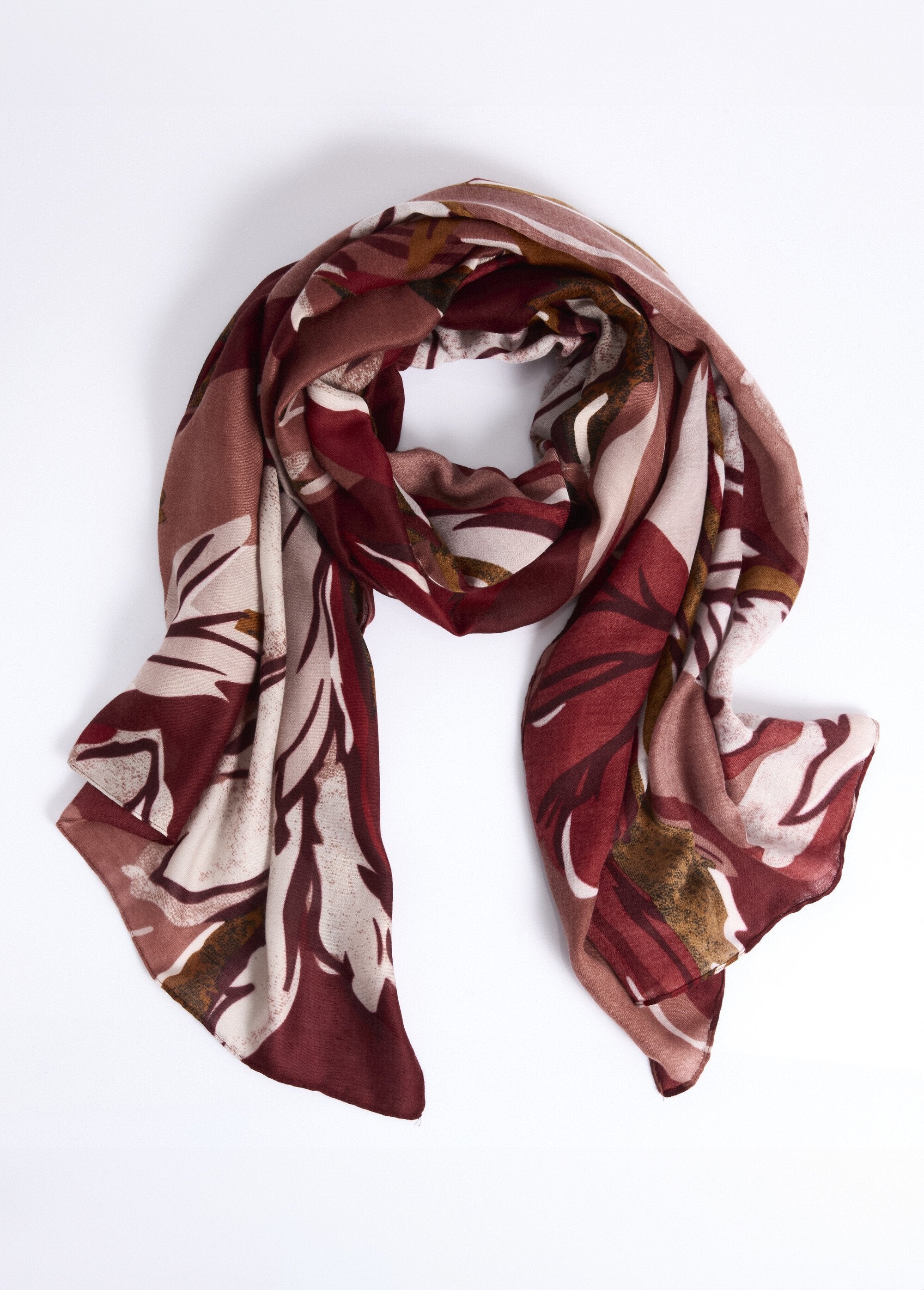 Fine_scarf_with_monochrome_floral_pattern_Bordeaux_FA1_slim