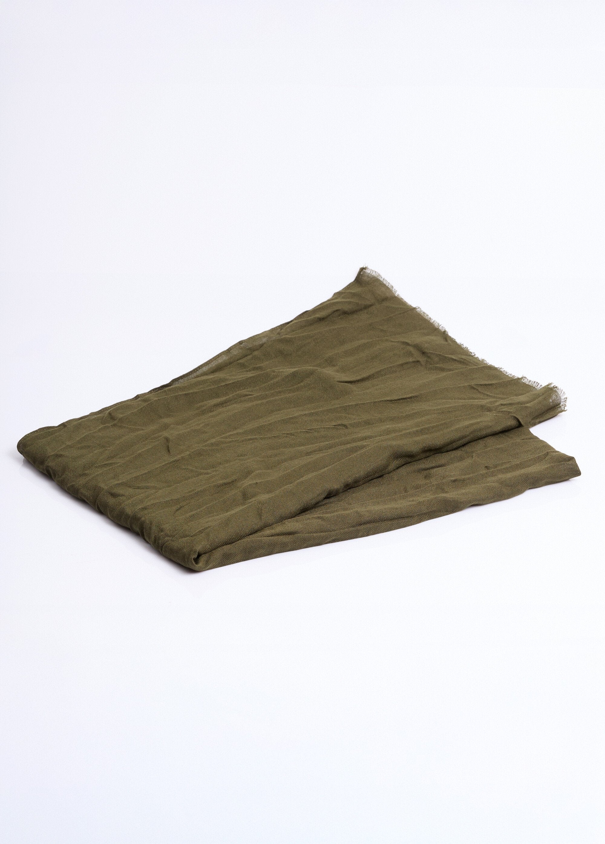 Scarf/shawl_with_small_fringes_Green_DE2_slim