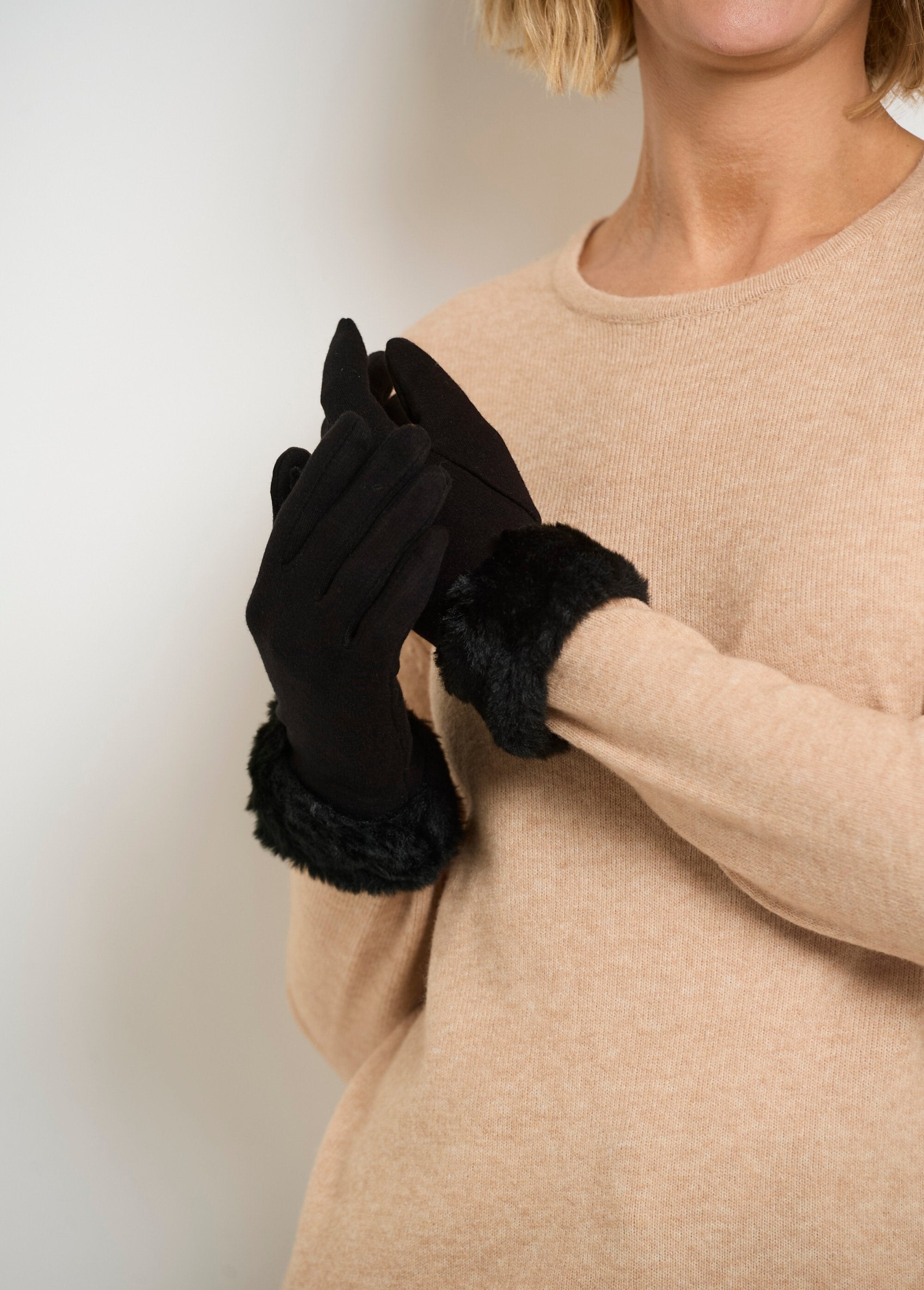 Faux_fur_trim_mesh_gloves_Black_DE2_slim