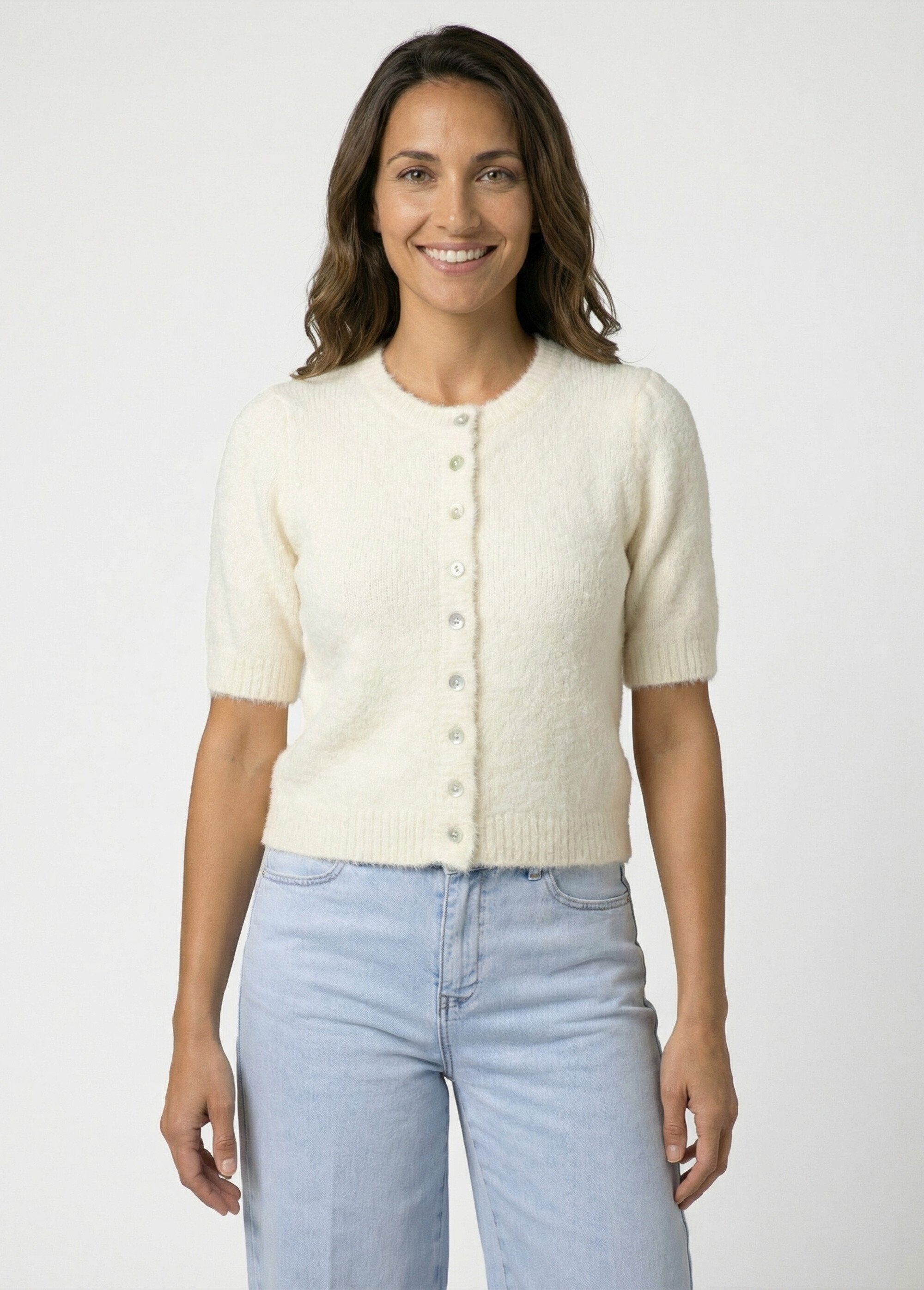 Short-sleeved_cardigan_with_wool_Ecru_FA1_slim