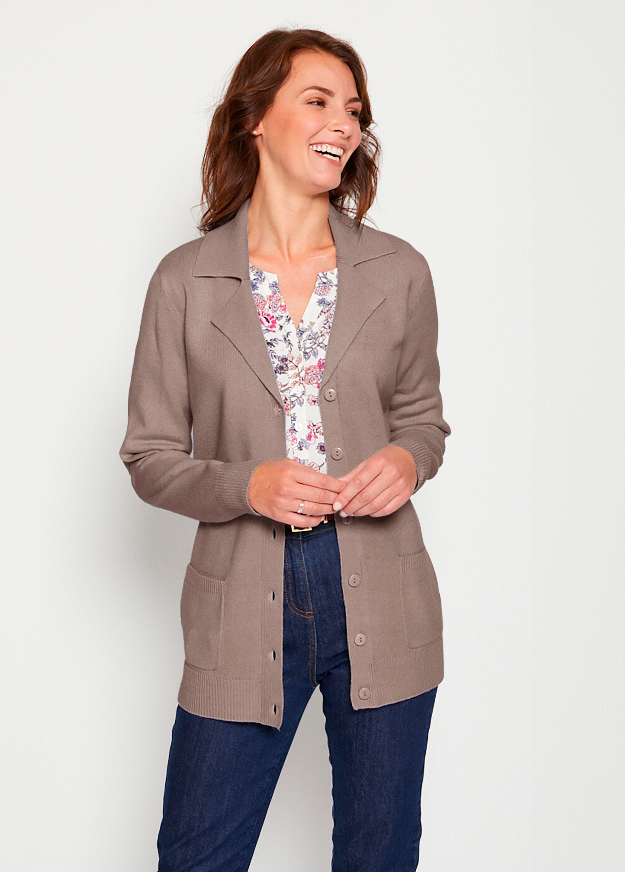 Mid-length_buttoned_cardigan_with_tailored_collar_Mole_FA1_slim