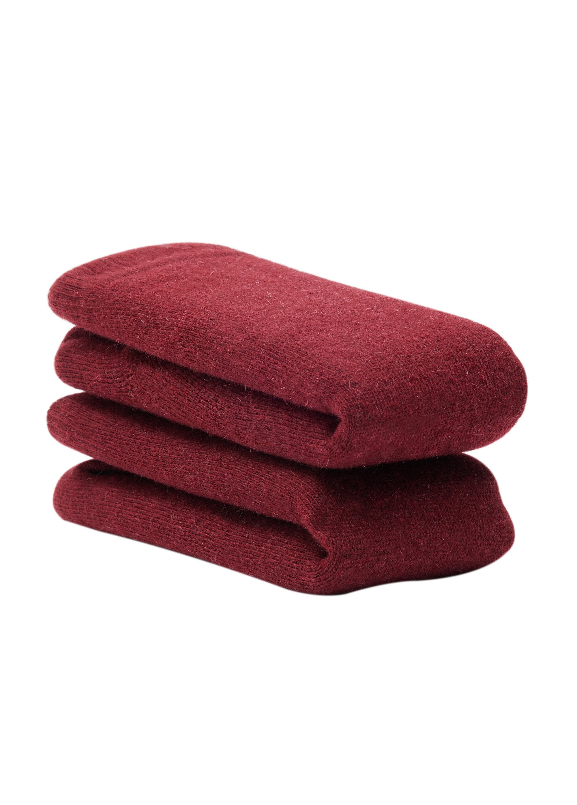 Warm_wool_and_angora_socks_Bordeaux_LO1_slim