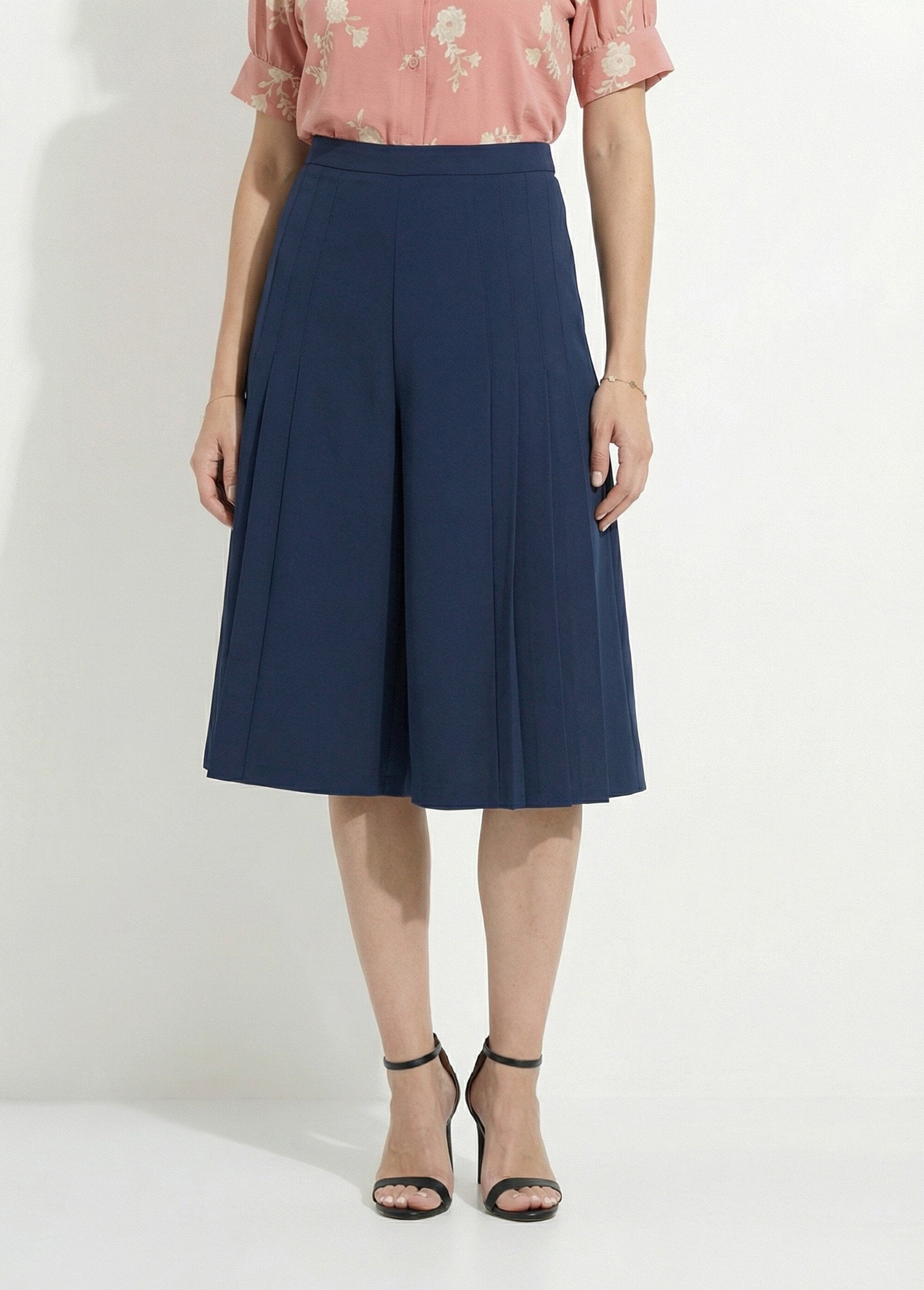 Loose_culottes_with_long_semi-elasticated_waistband_Marine_FA1_slim
