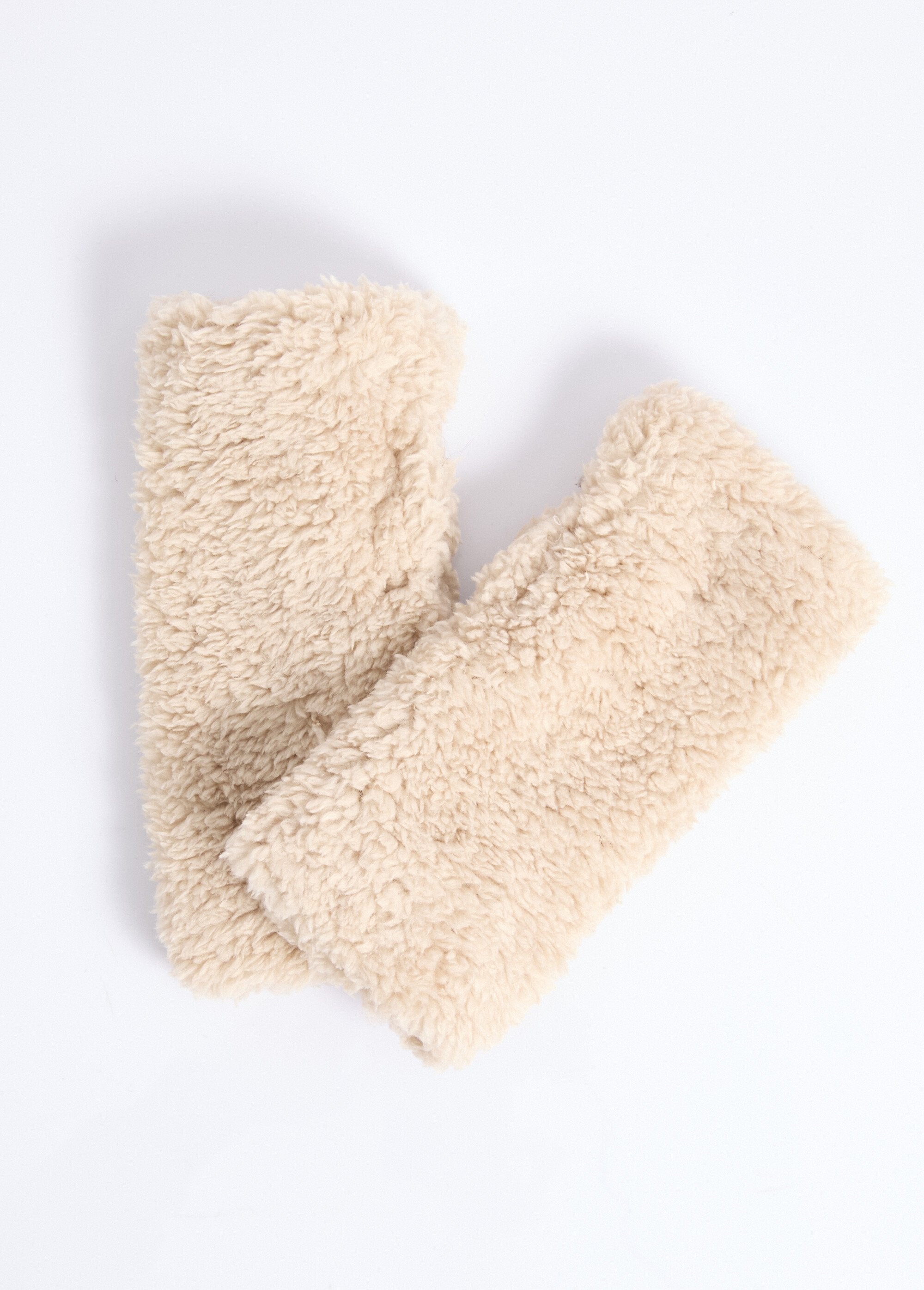 Warm,_plain,_sherpa-style_fleece_mittens_Beige_FA1_slim