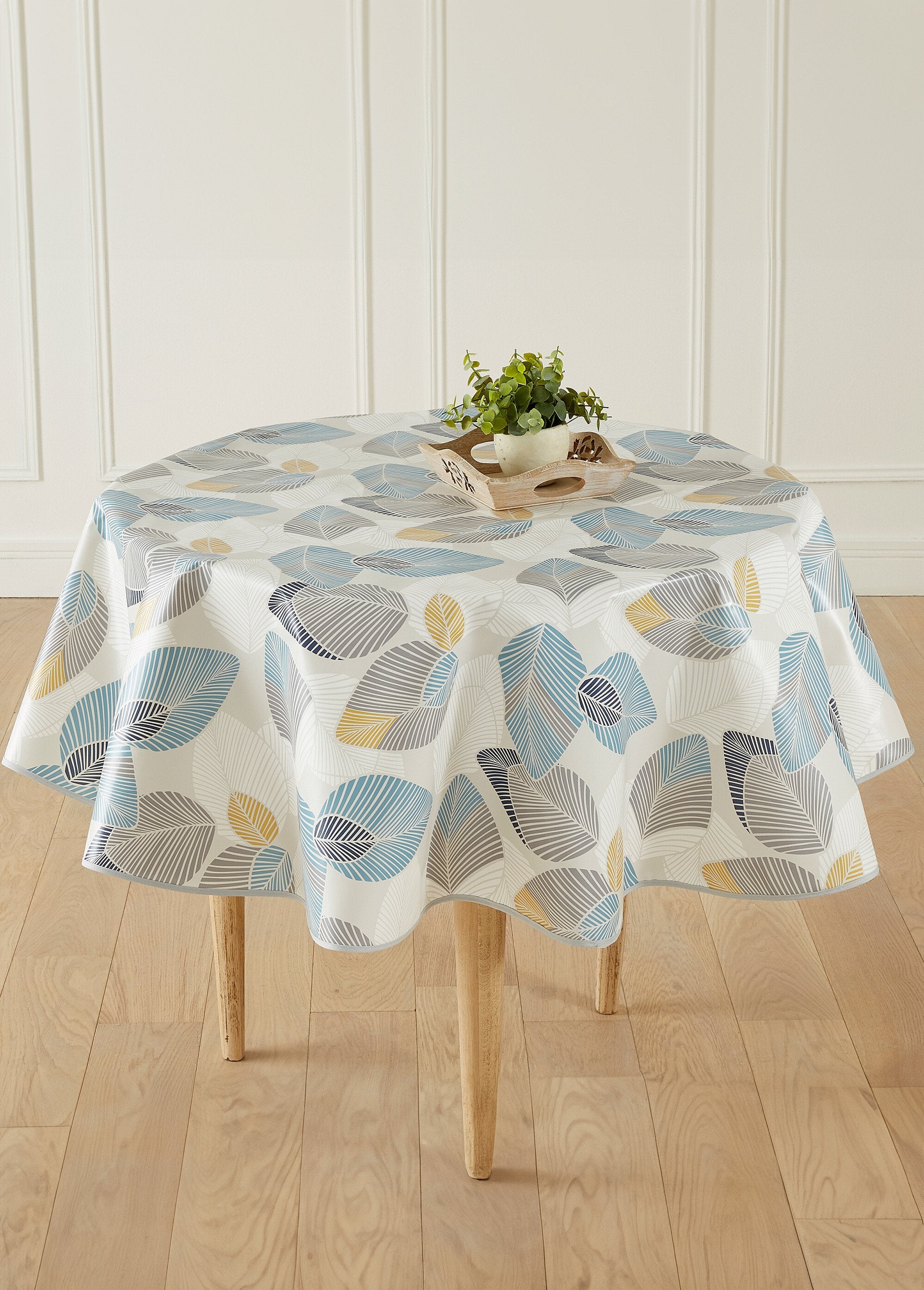 Oilcloth_tablecloth_with_foliage_print_Printed_FA1_slim