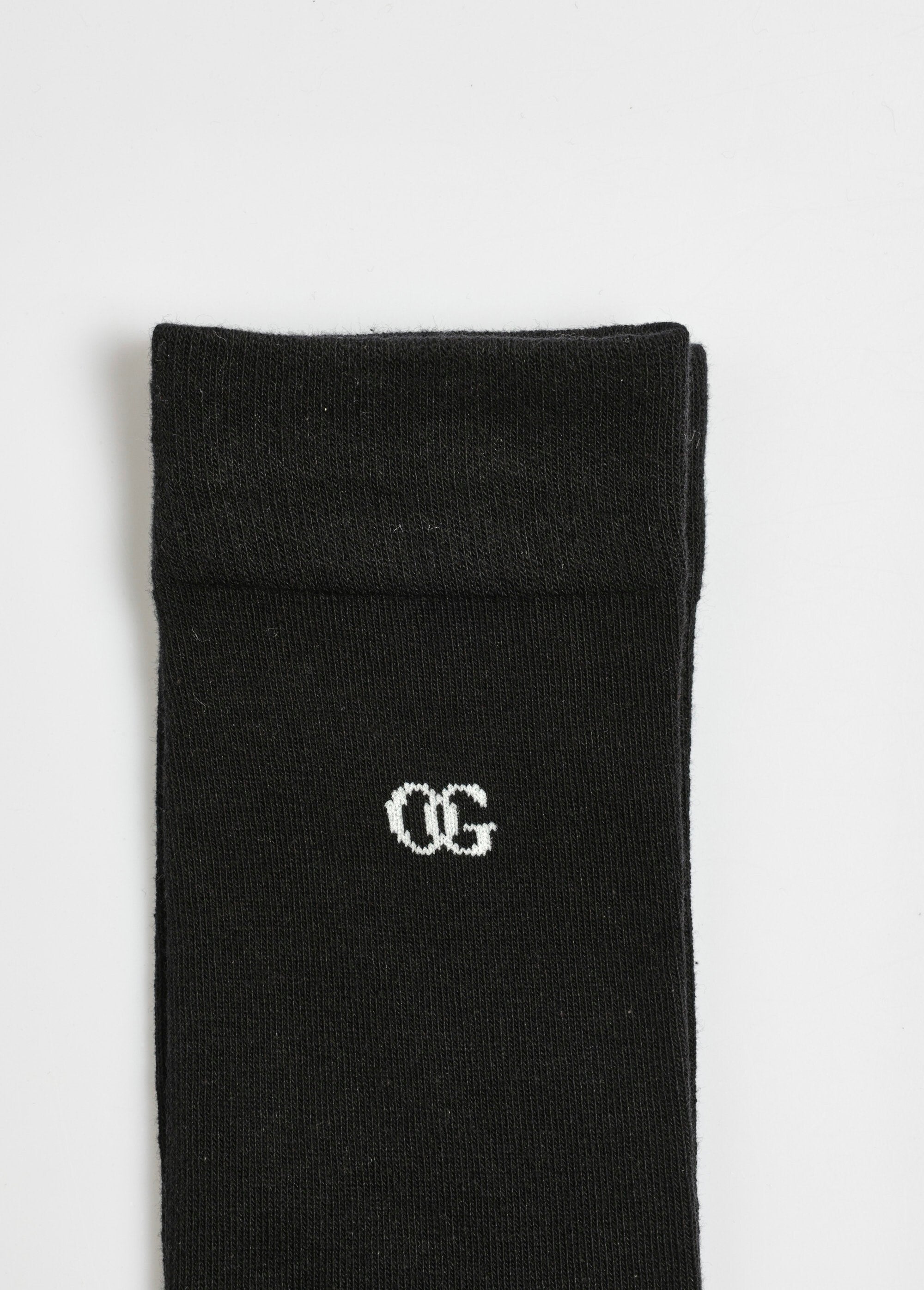 Pair_of_diamond_pattern_socks_Black_DE3_slim