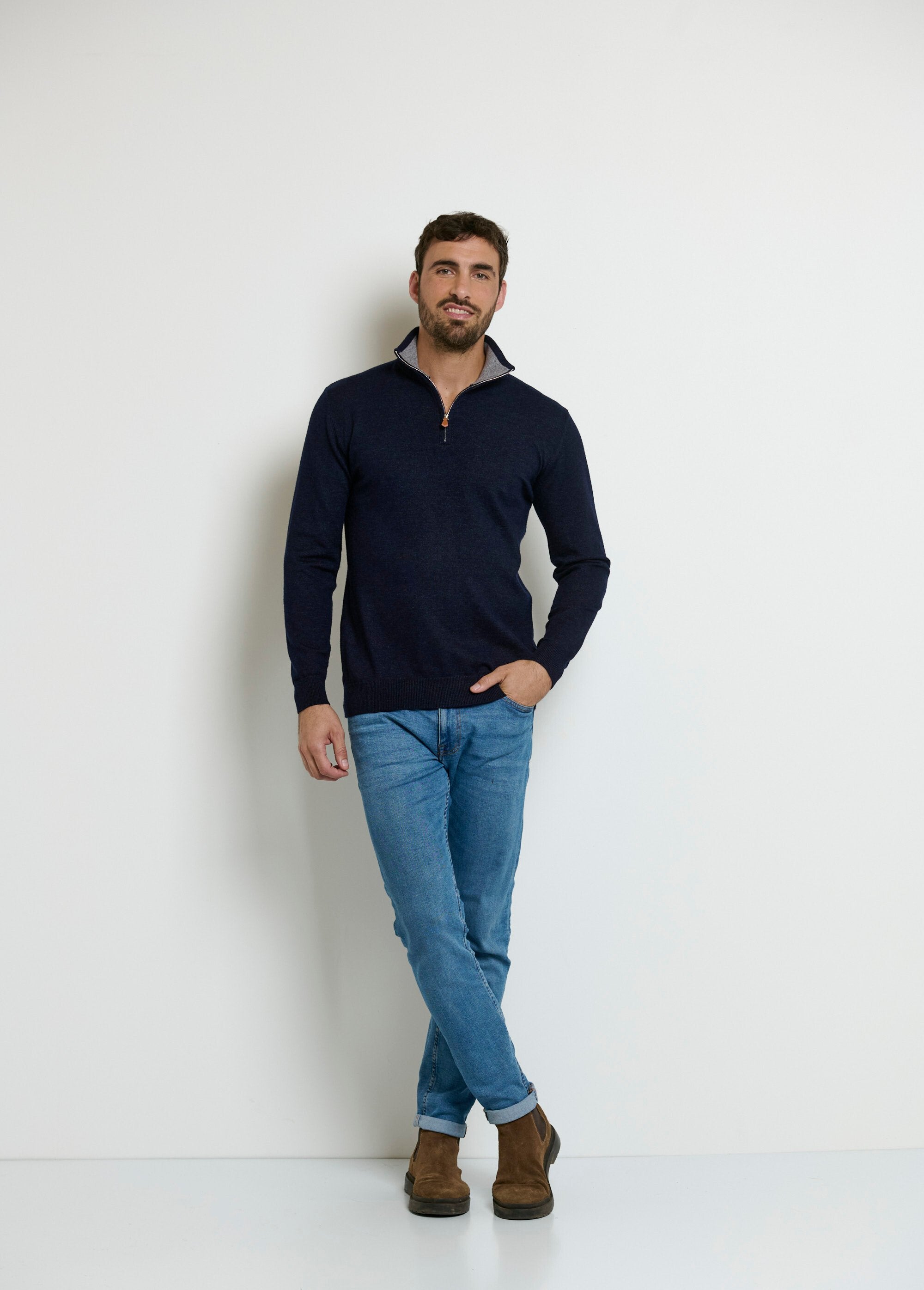 Trucker_collar_sweater_with_contrasting_details_Vintage_Marine__SF1_slim