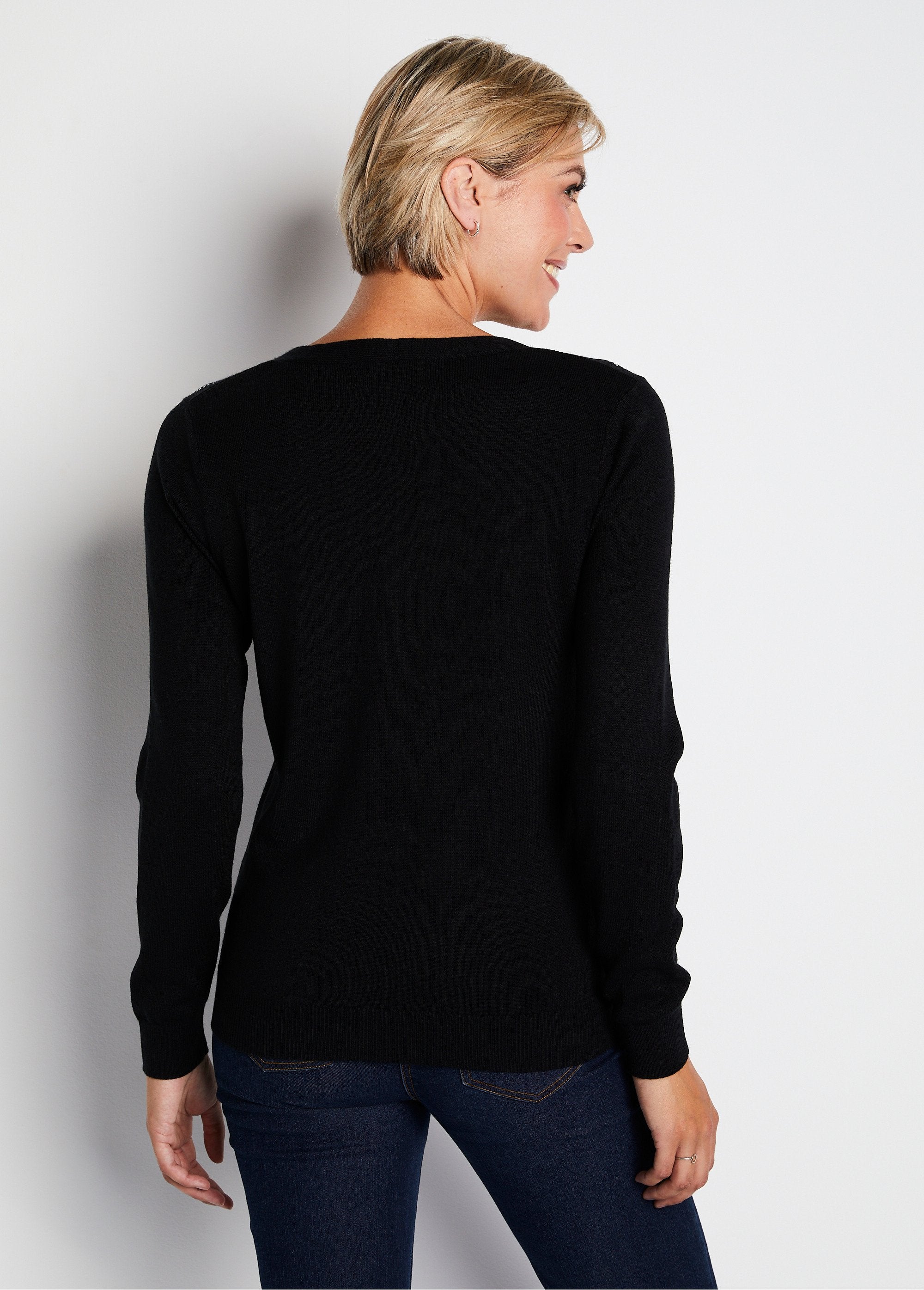 Long-sleeved_rhinestone_V-neck_sweater_Black_DO1_slim