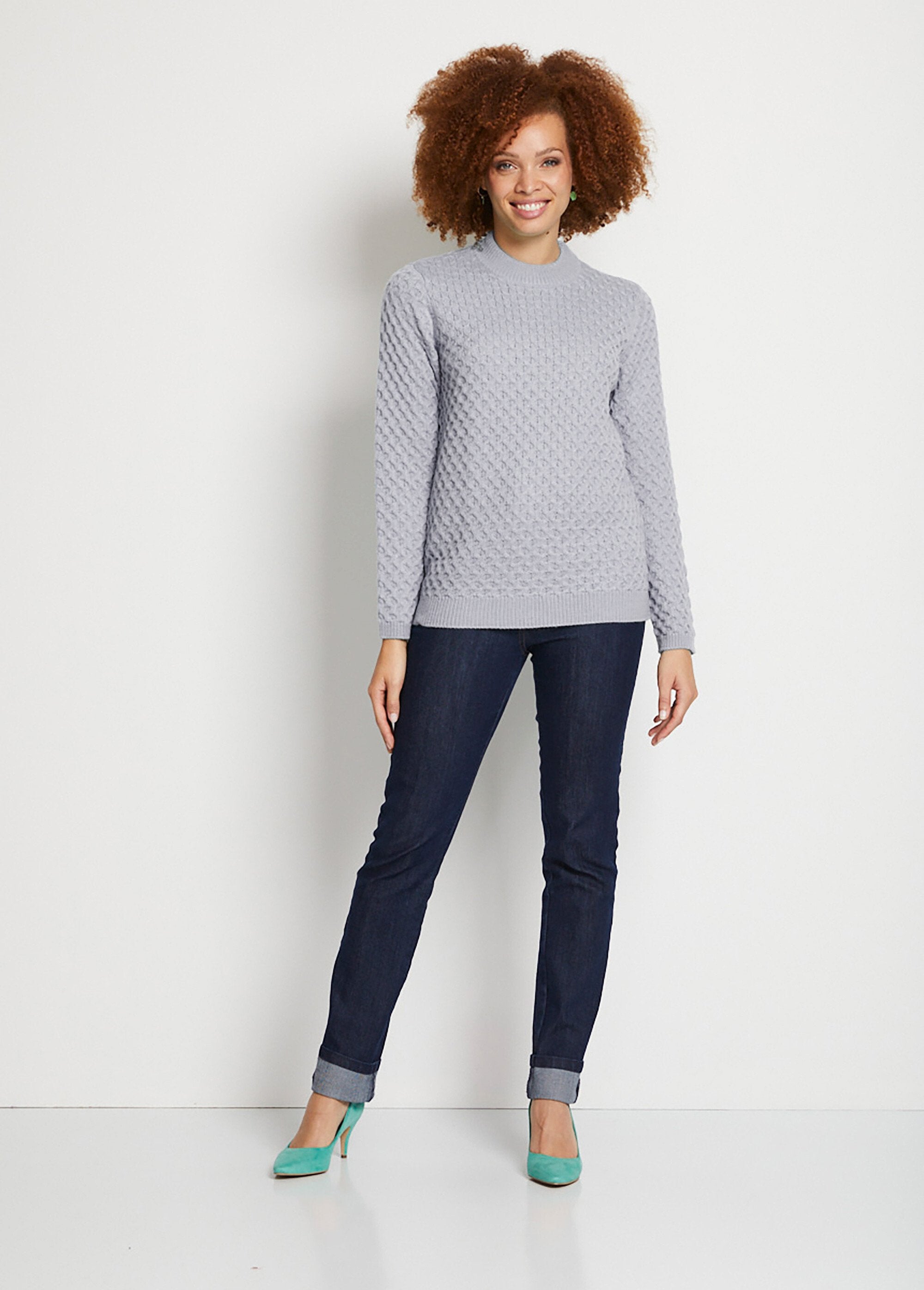 Short_warm_sweater_with_thick_knit_stand-up_collar_Money_SF1_slim