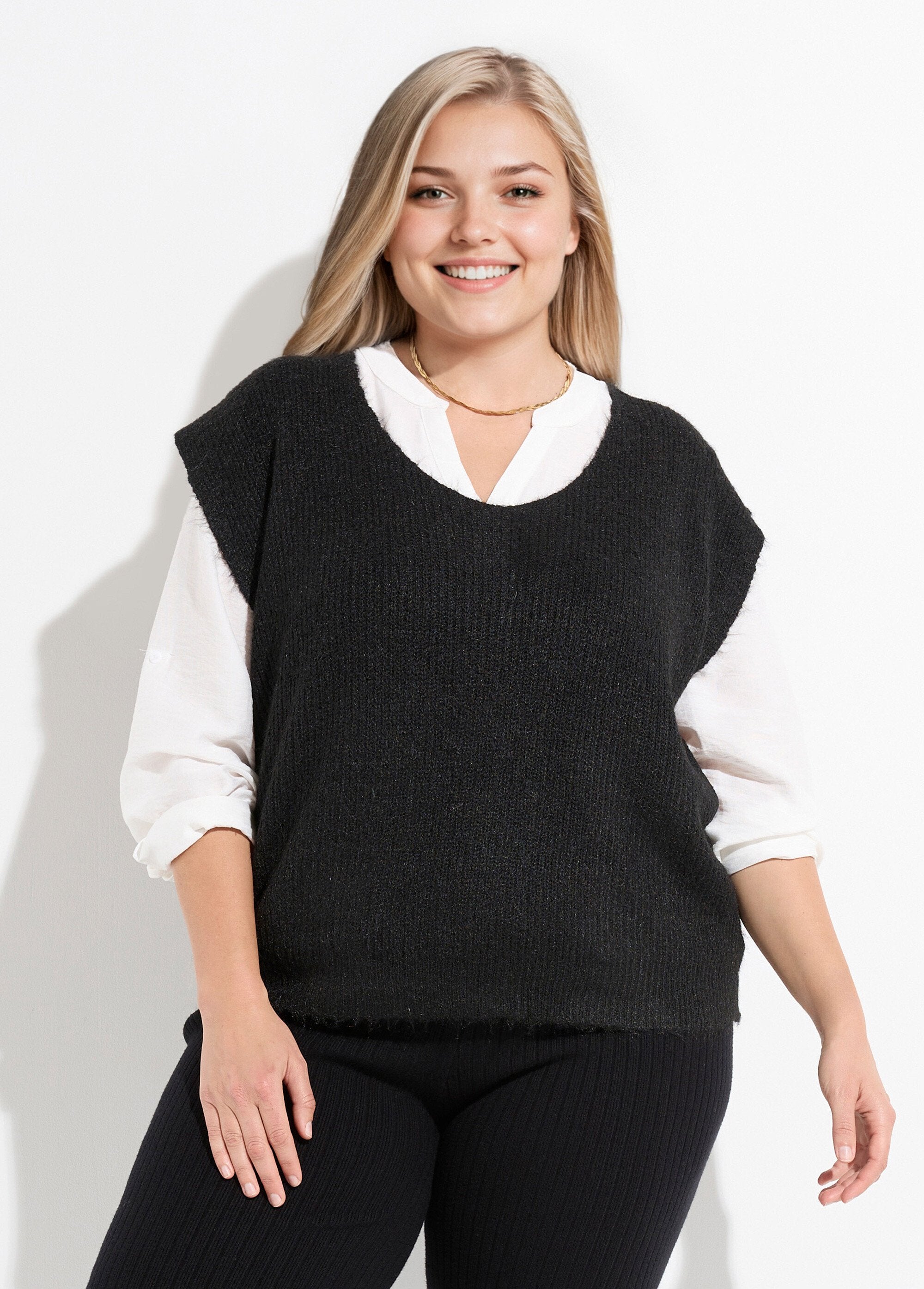 Warm_sleeveless_sweater_with_a_fluffy_knit_Black_FA1_curvy