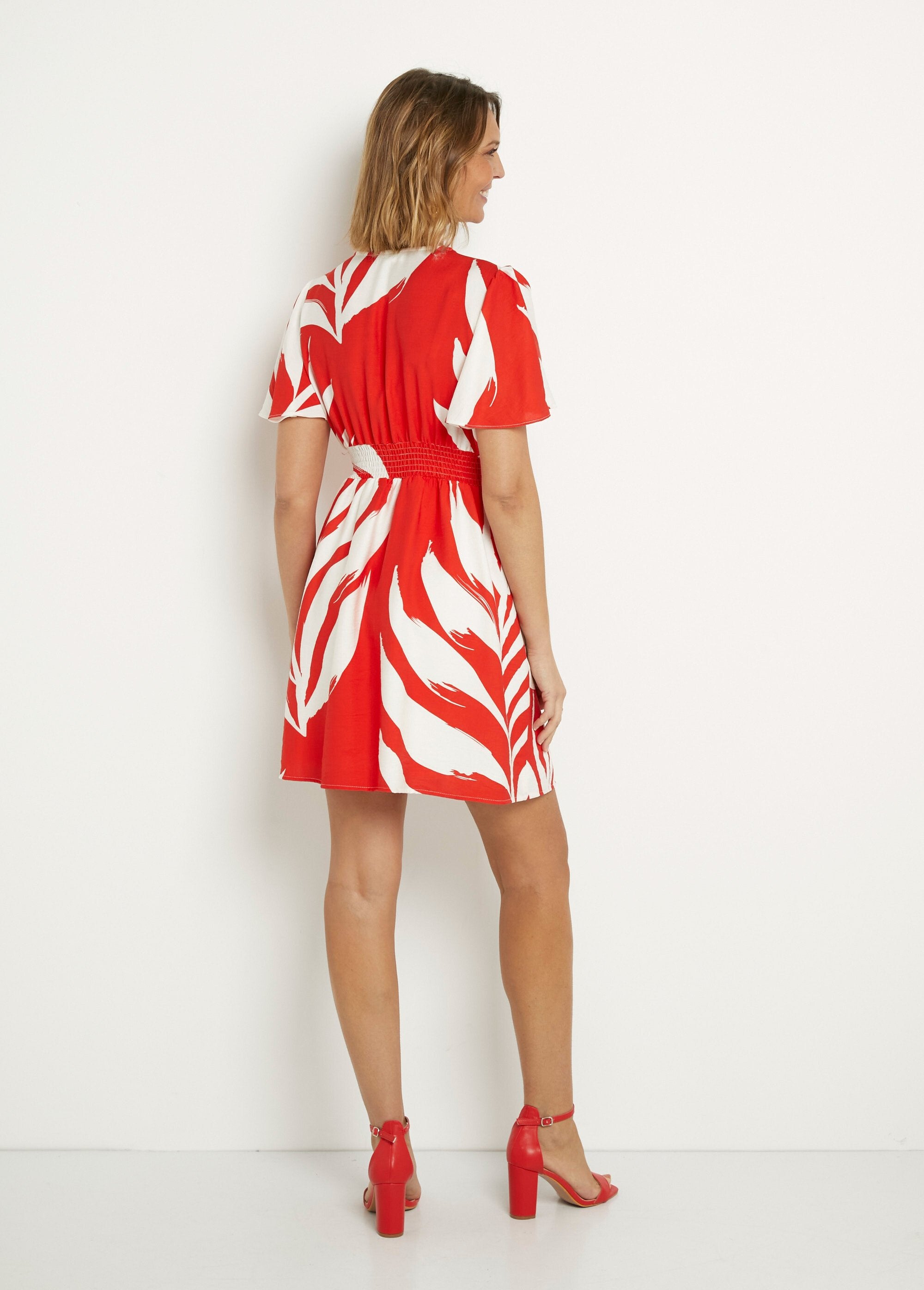 Short_printed_dress_with_V-neck_and_butterfly_sleeves_Red_and_ecru_DO1_slim