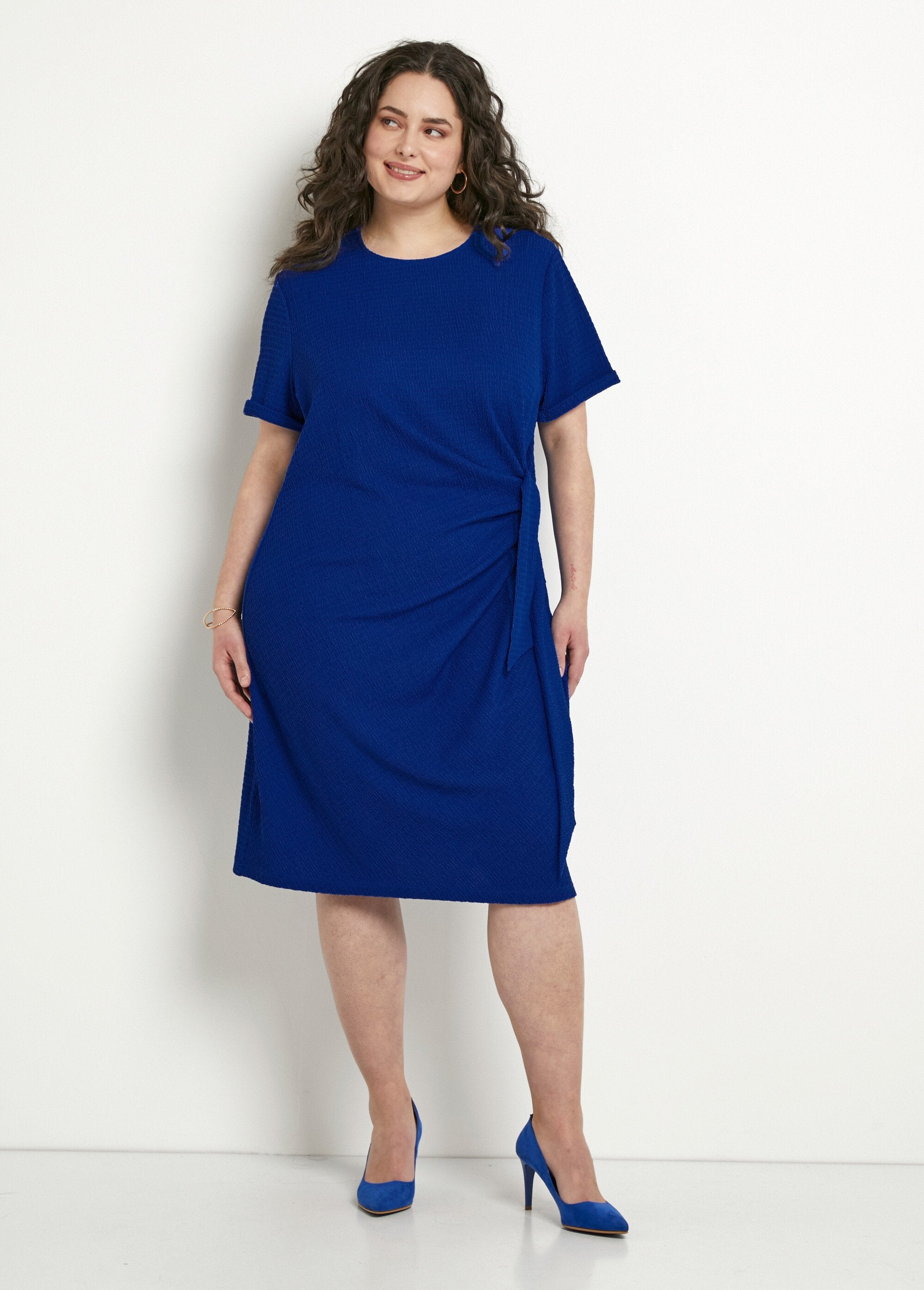 Short_plain_draped_dress_with_belly_cover_effect_Blue_FA1_curvy