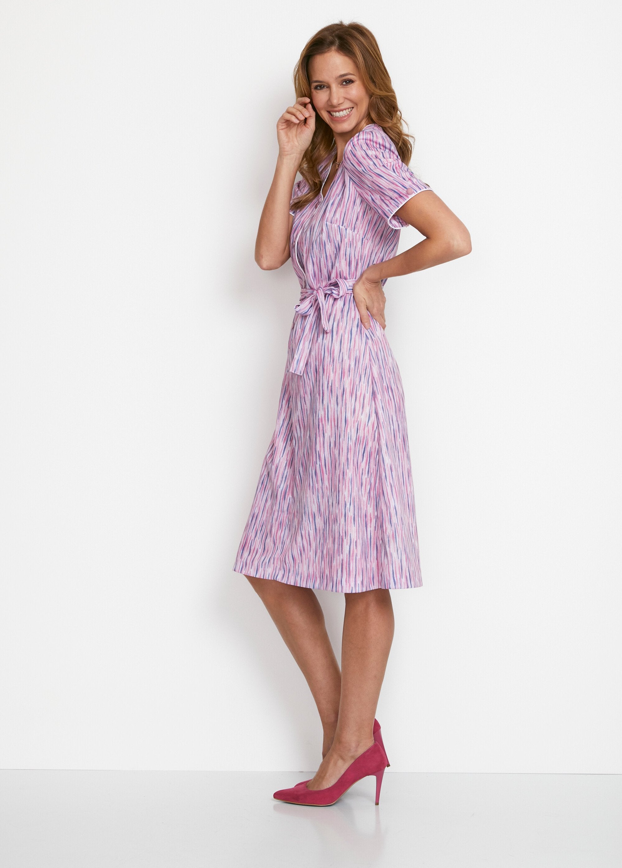 Long_printed_dress_with_short_sleeves_Pink_and_gray_DR1_slim