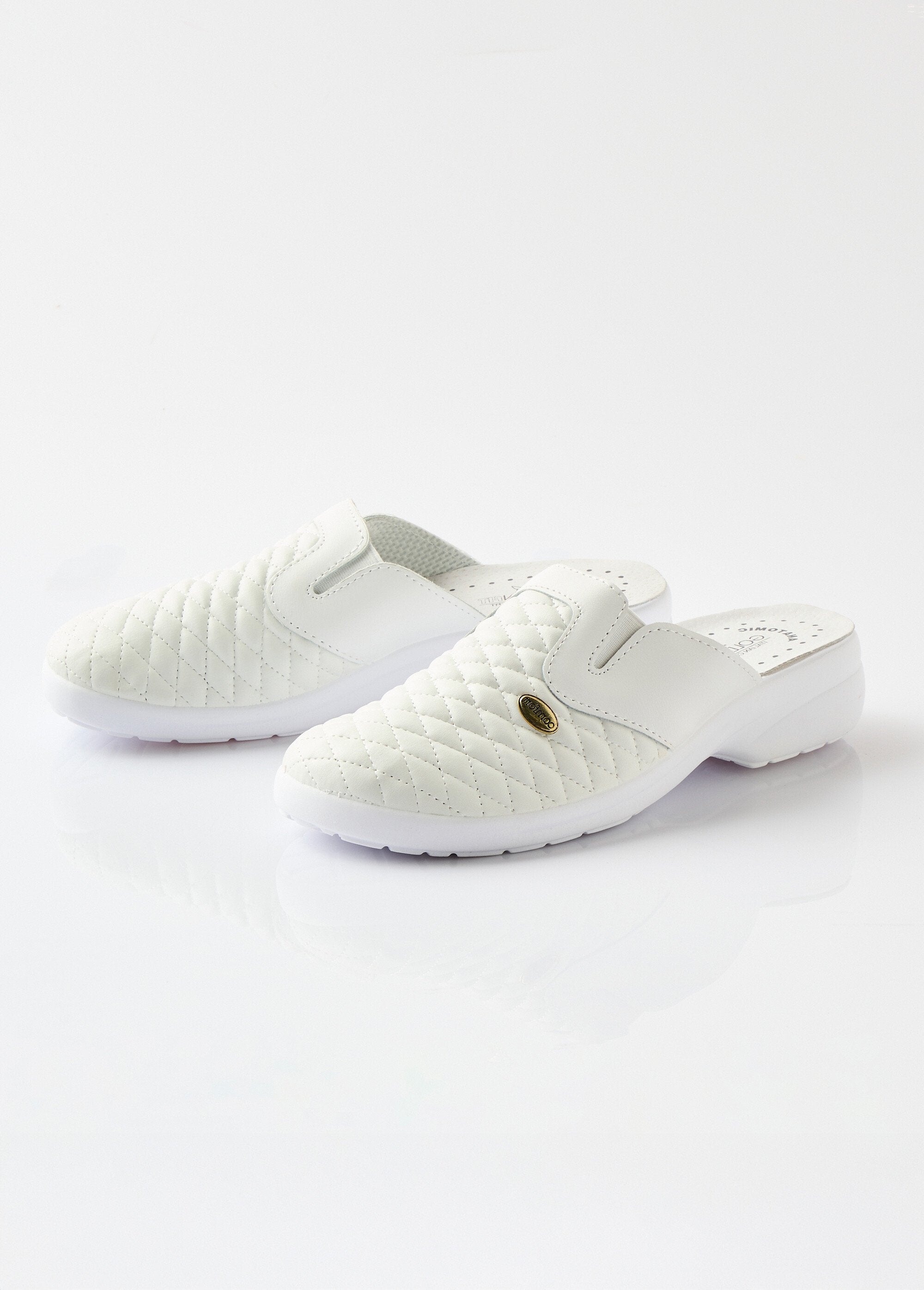 Wide_width_mixed_clogs_White_DE1_slim