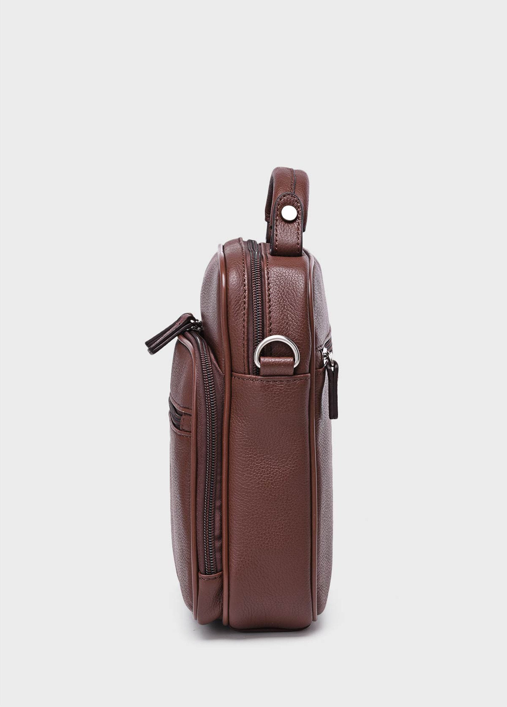 Elegant_men's_leather_satchel_Chocolate_DE5_slim
