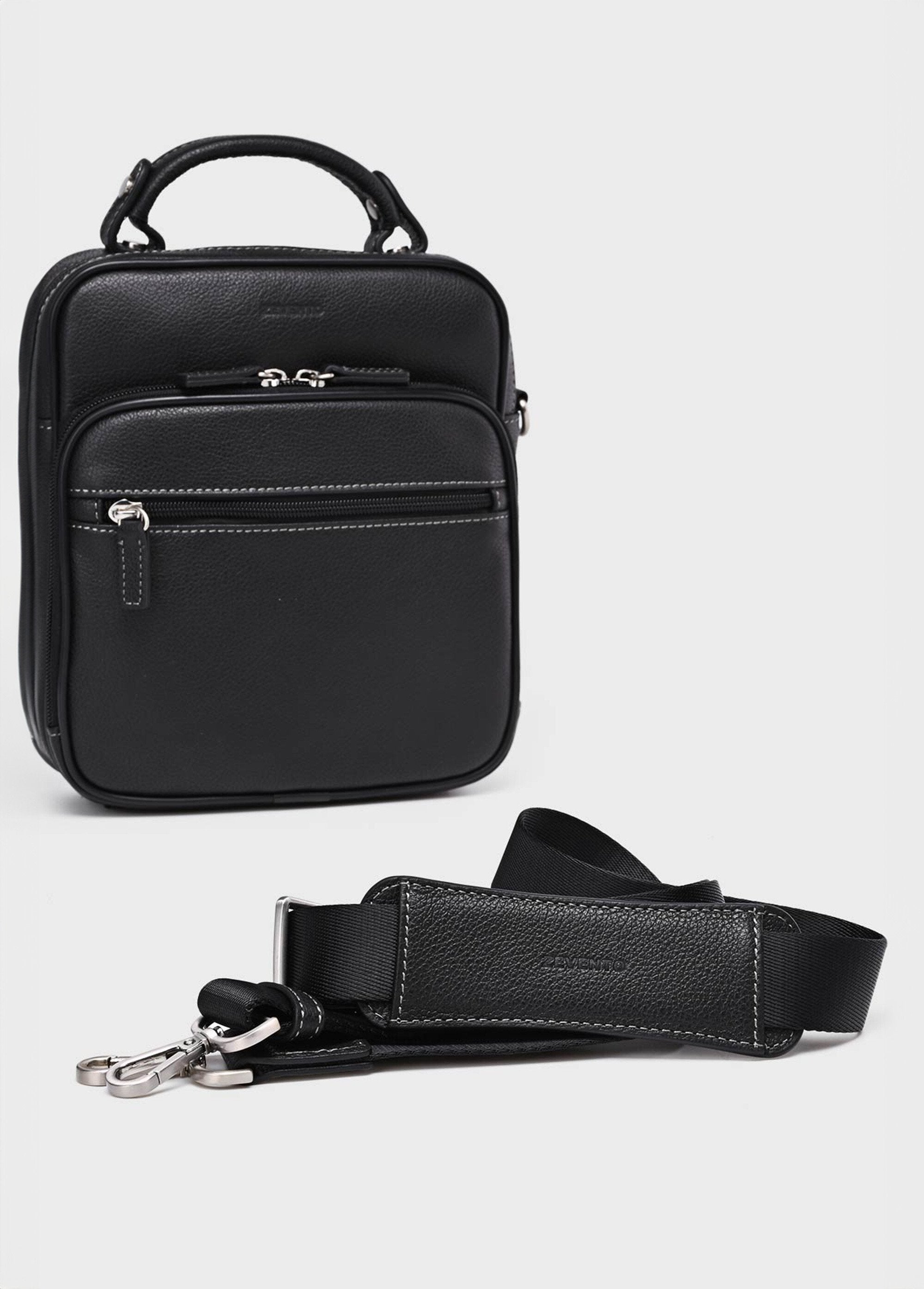 Elegant_men's_leather_satchel_Black_DE1_slim