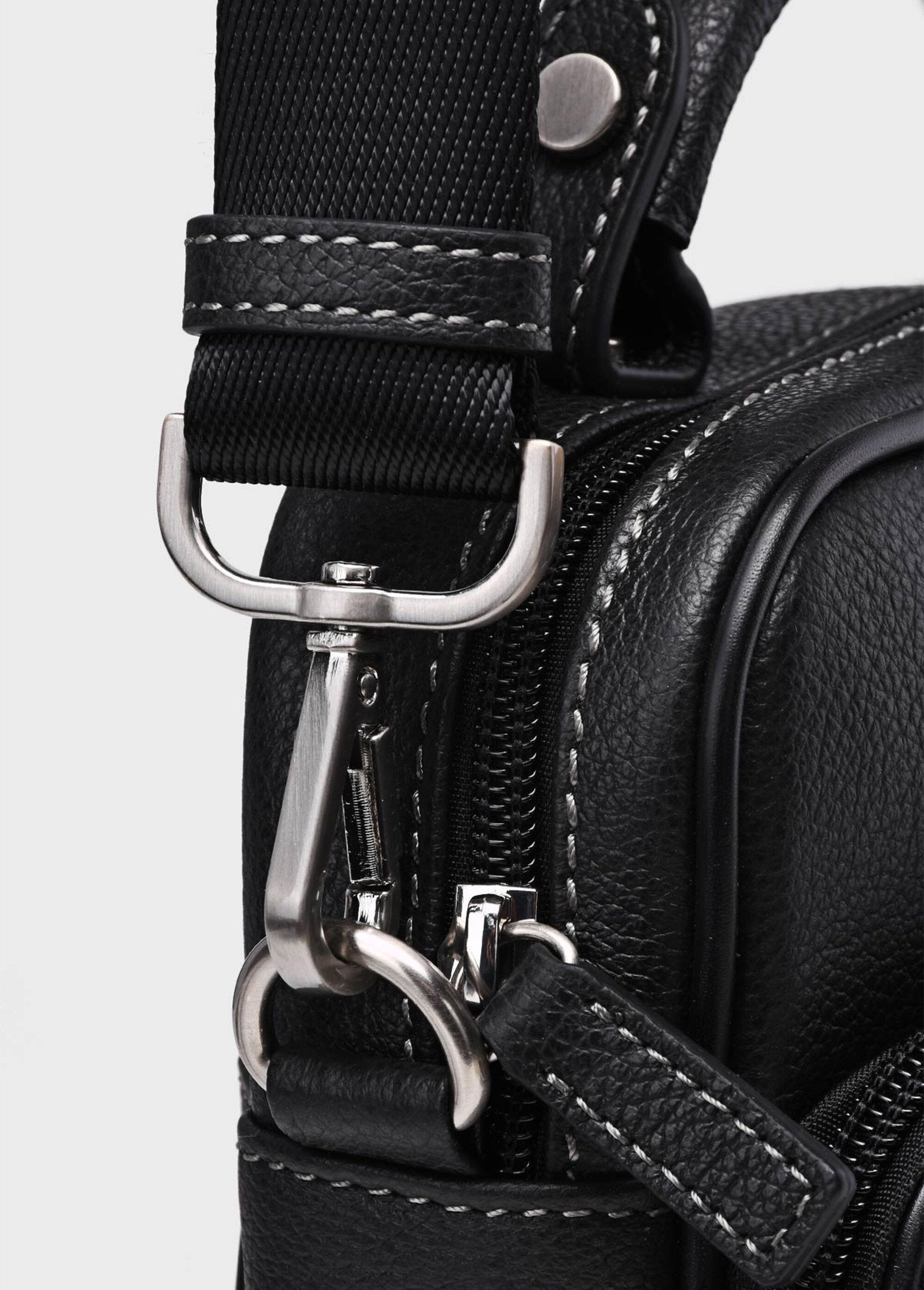 Elegant_men's_leather_satchel_Black_DE4_slim