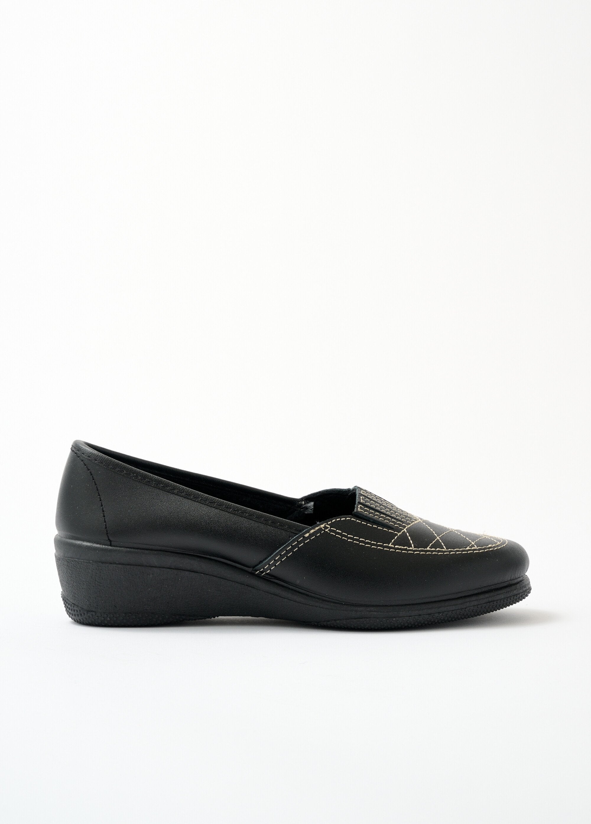 Elasticated_comfort_width_leather_moccasins_Black_DR1_slim