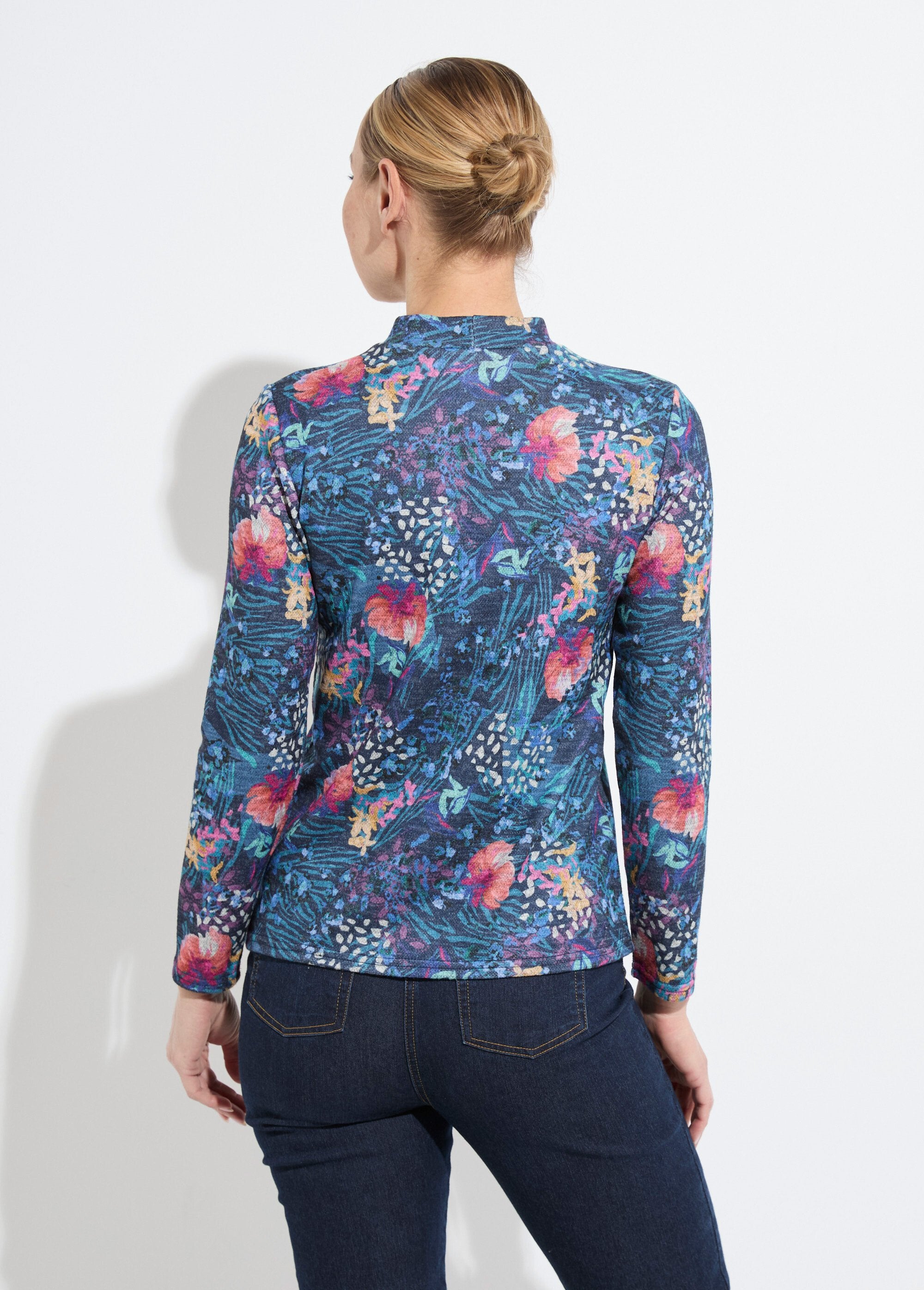 Sous-pull_chaud_court_col_montant_Cassis_et_bleu_DO1_slim