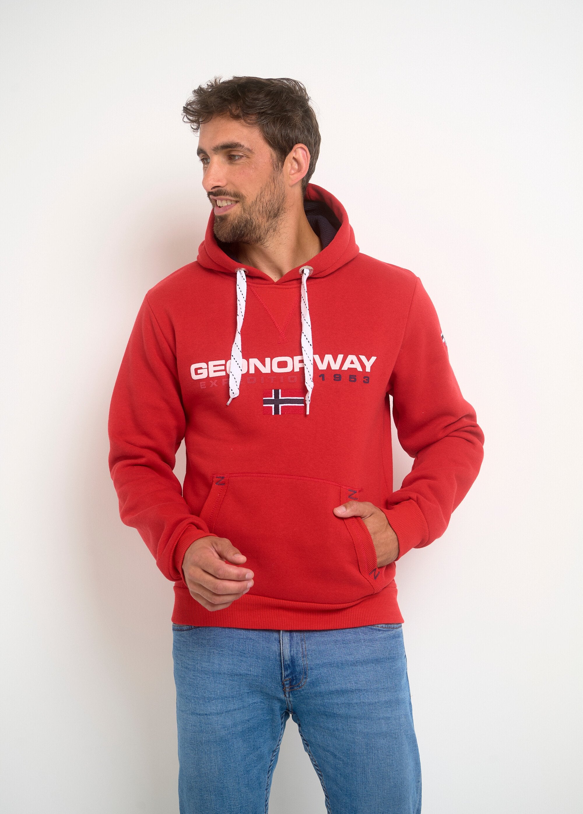 Men's_sweatshirt_with_kangaroo_pocket_Red_FA1_slim