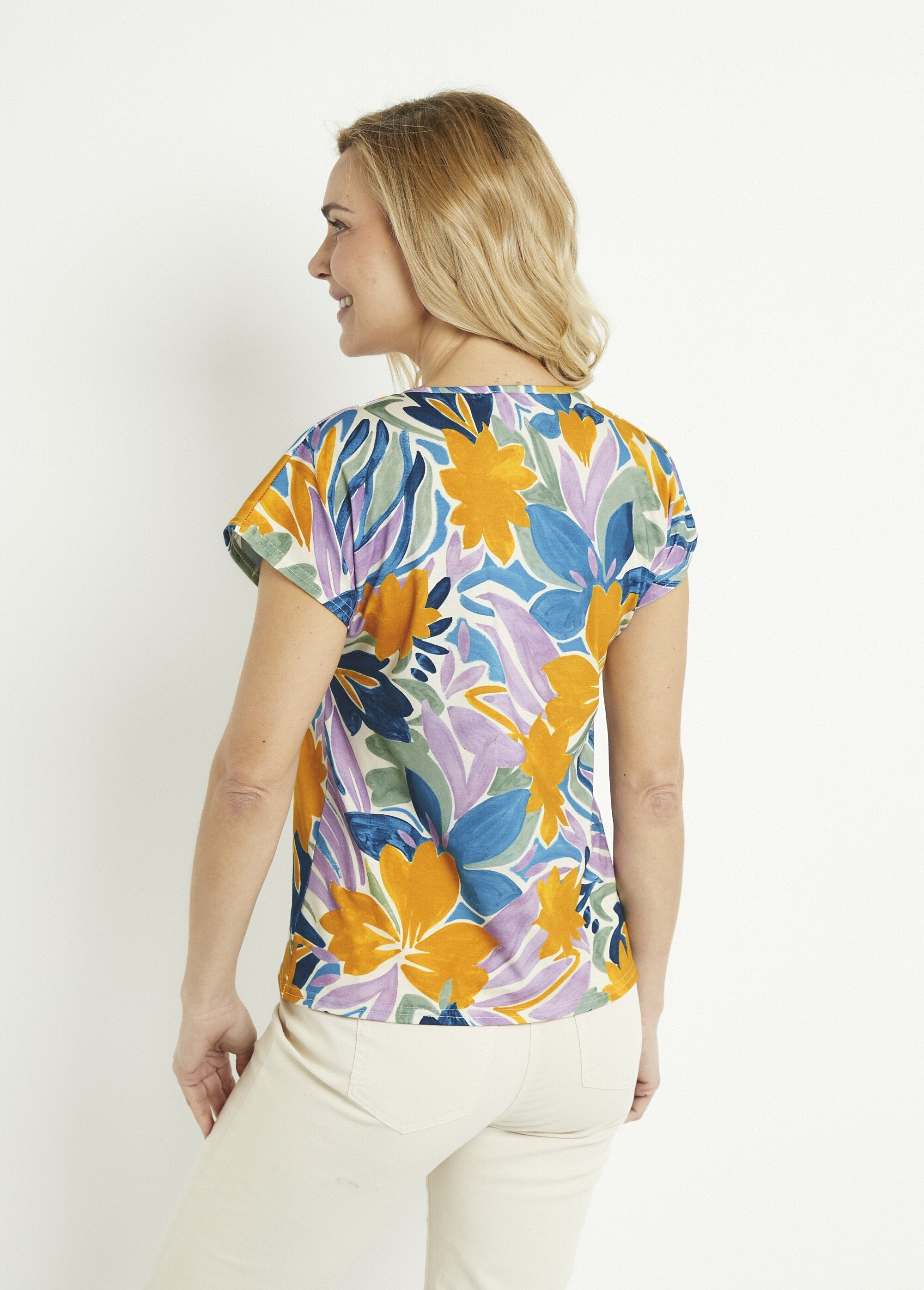 Round_neck_short_sleeve_floral_t-shirt_Parma_and_ochre_DO1_slim